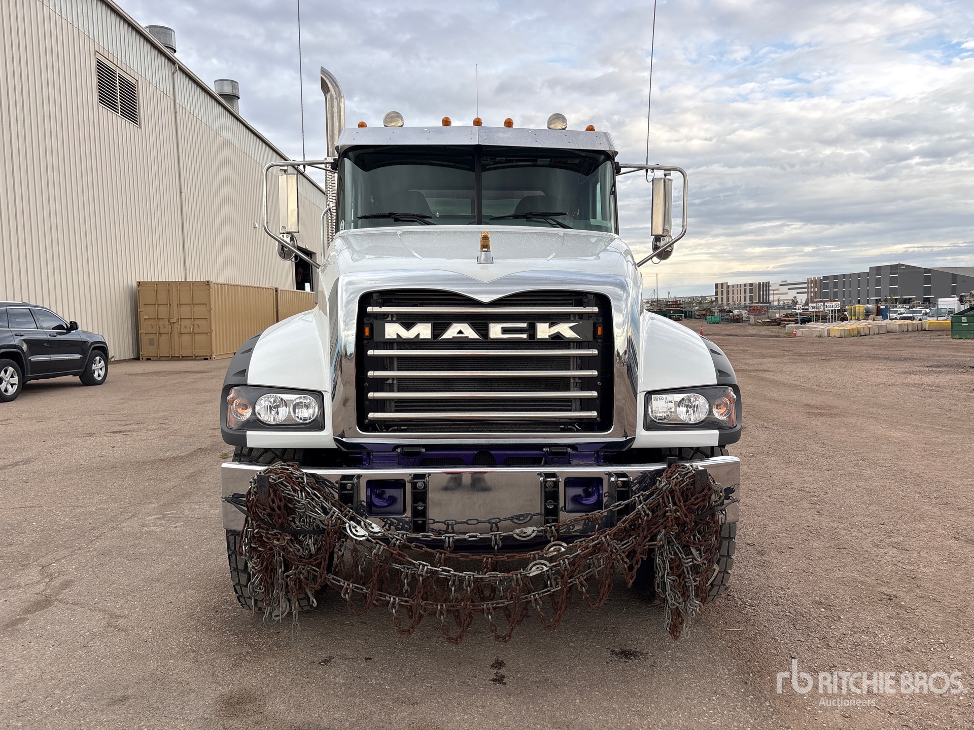 2023 Mack GR64FT