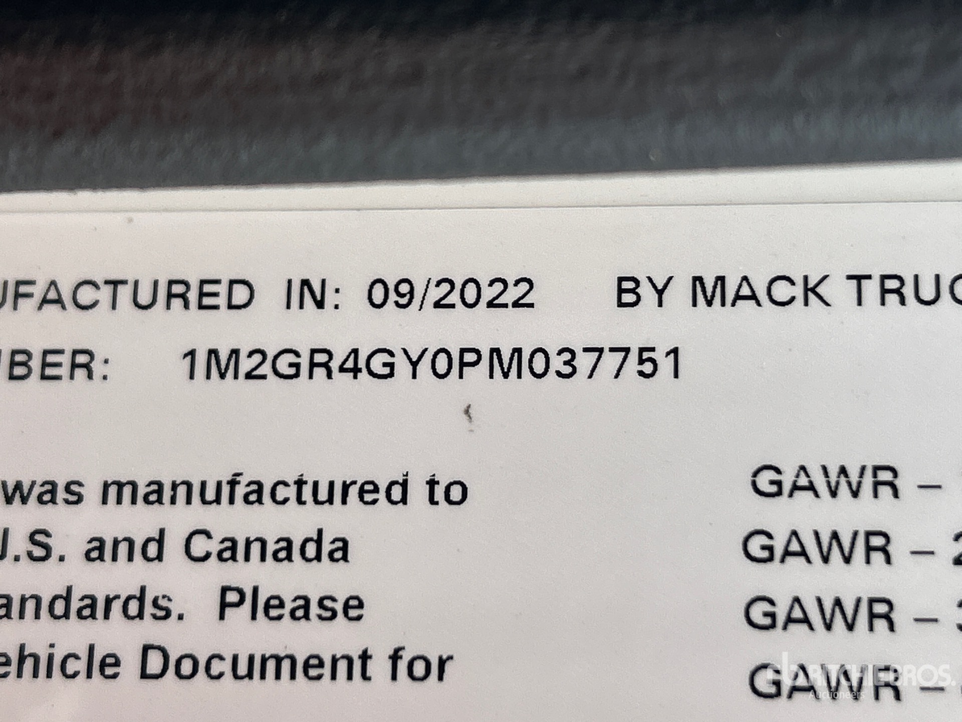2023 Mack GR64FT