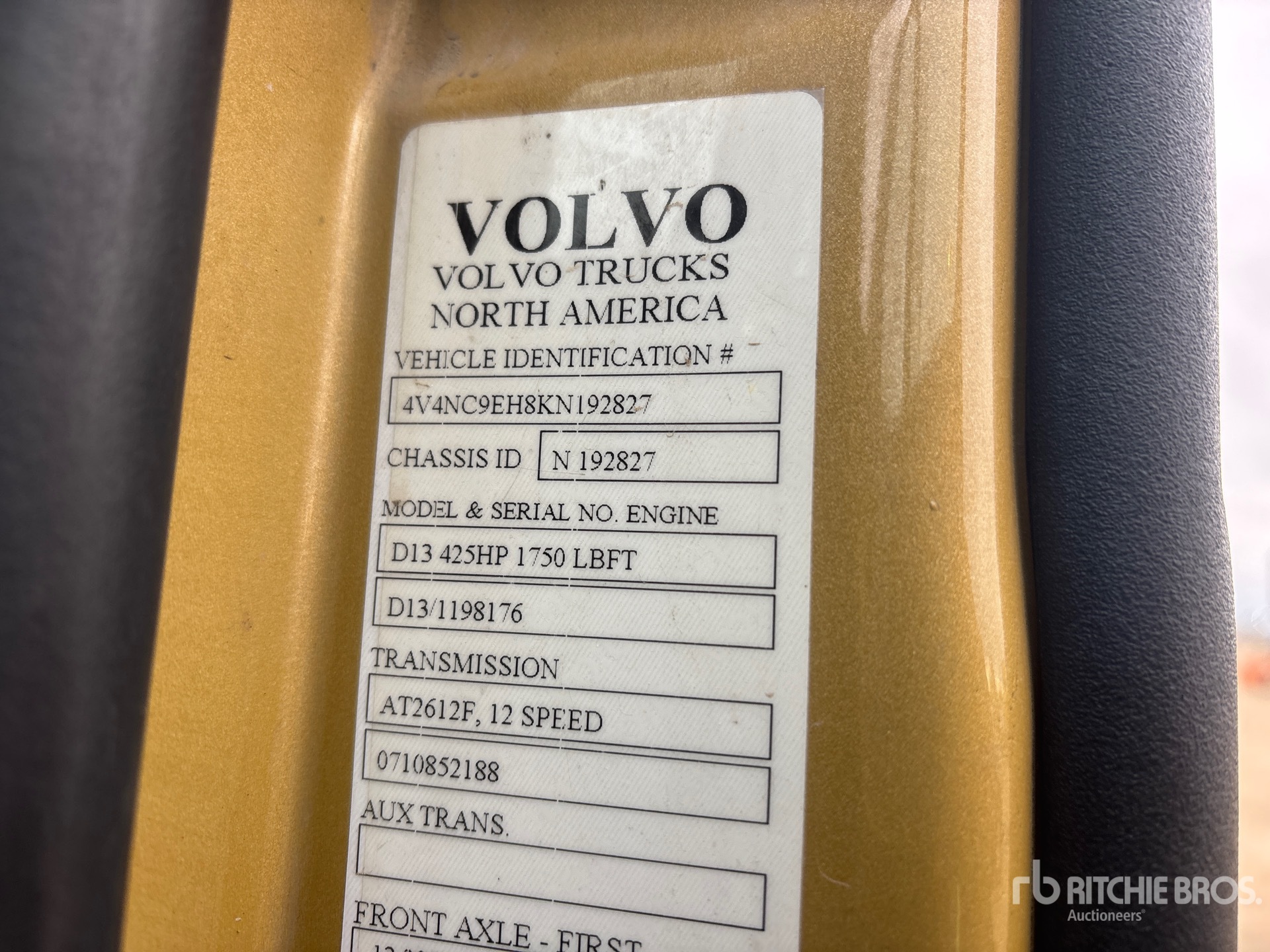 2019 Volvo VNL