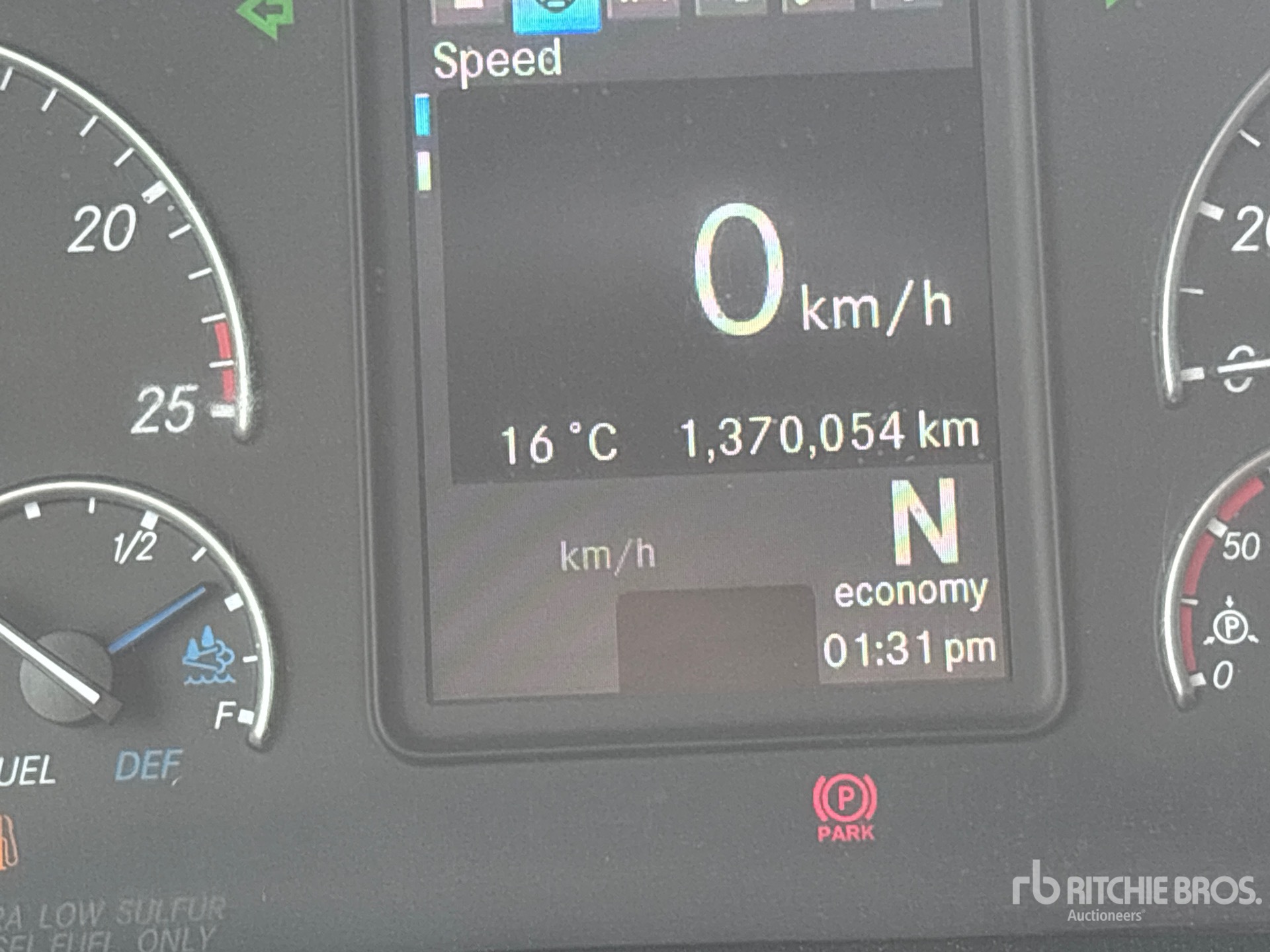 2020 Freightliner CASCADIA 126