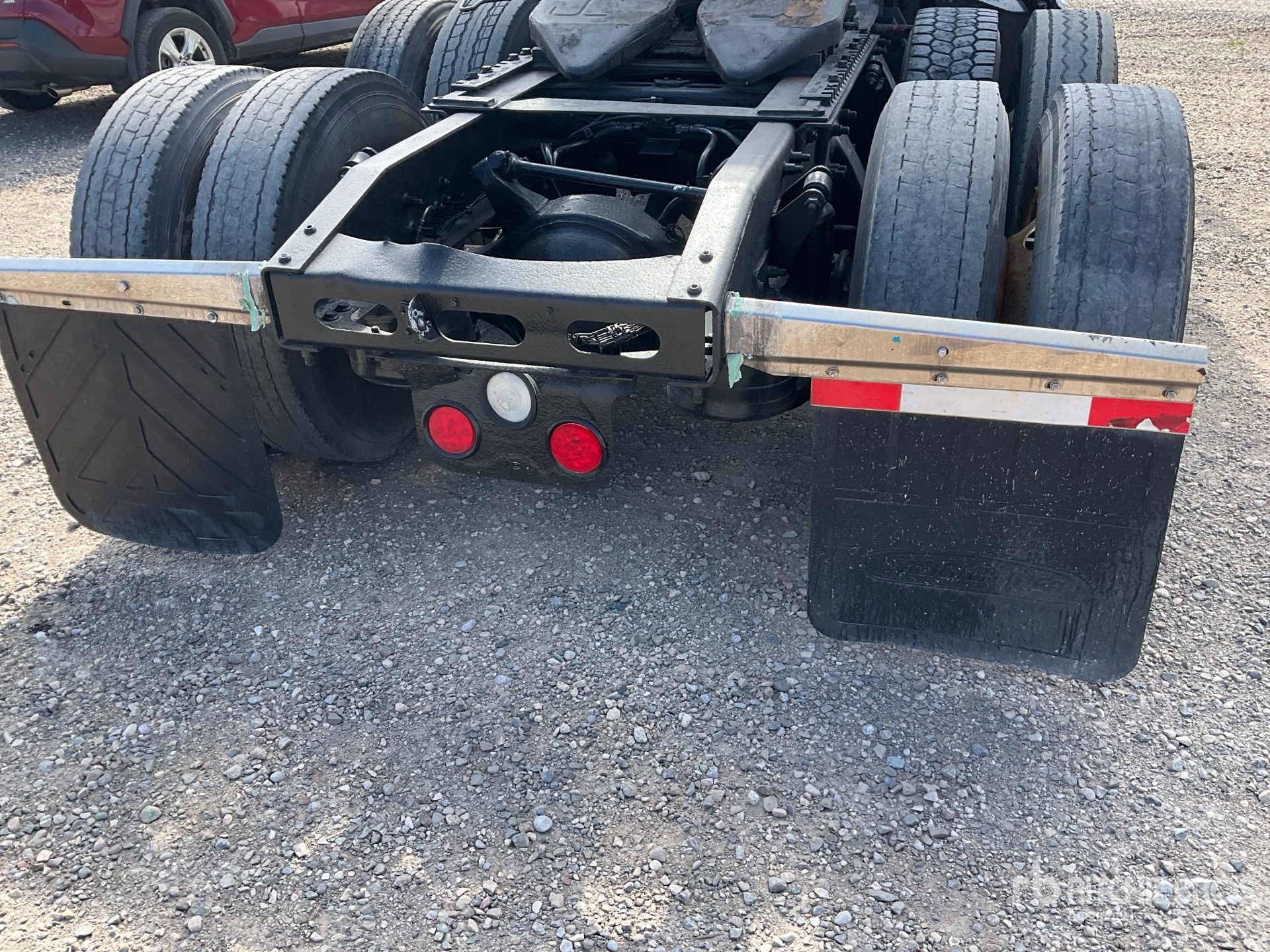 2005 Freightliner Columbia 120