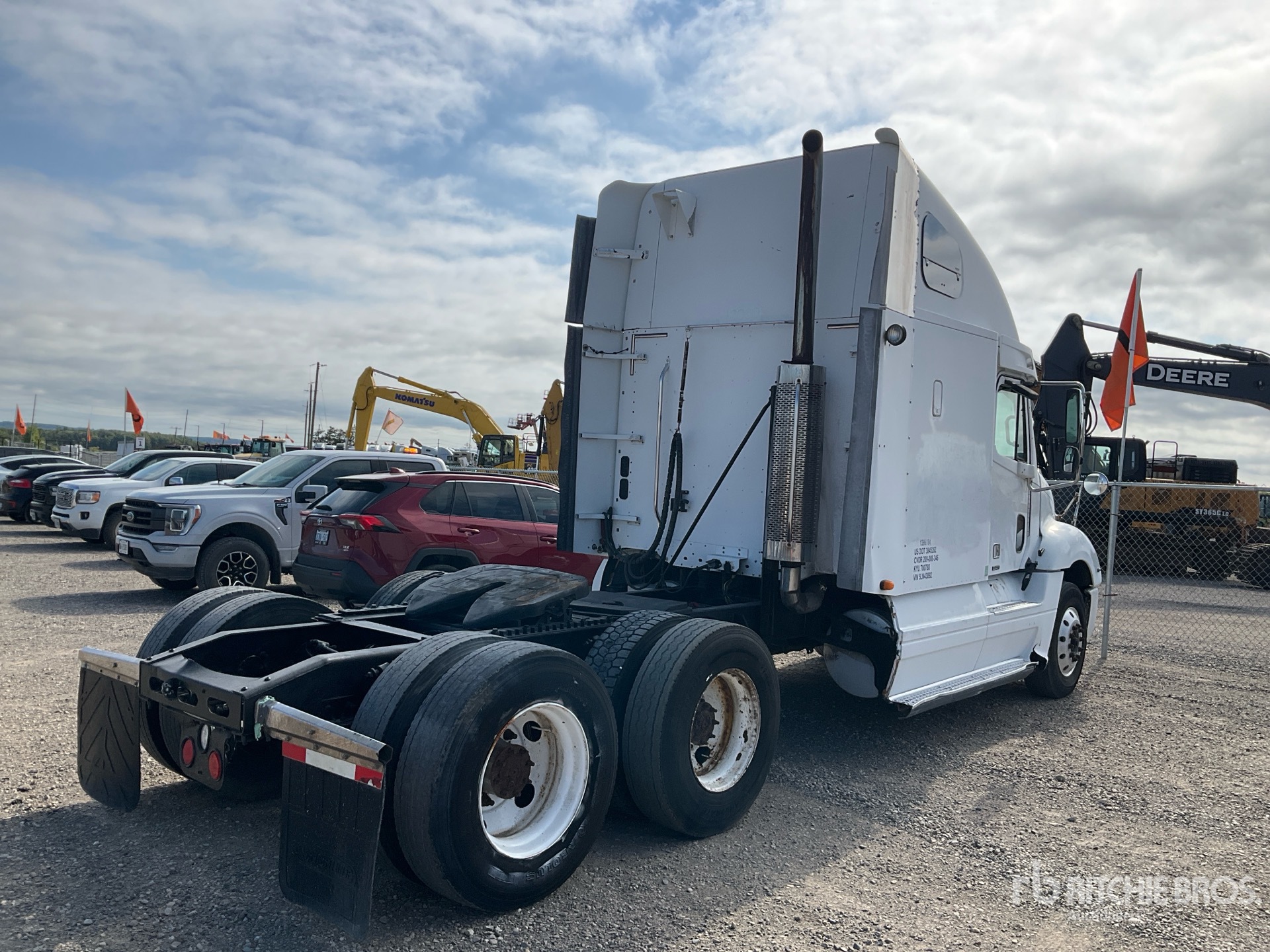 2005 Freightliner Columbia 120