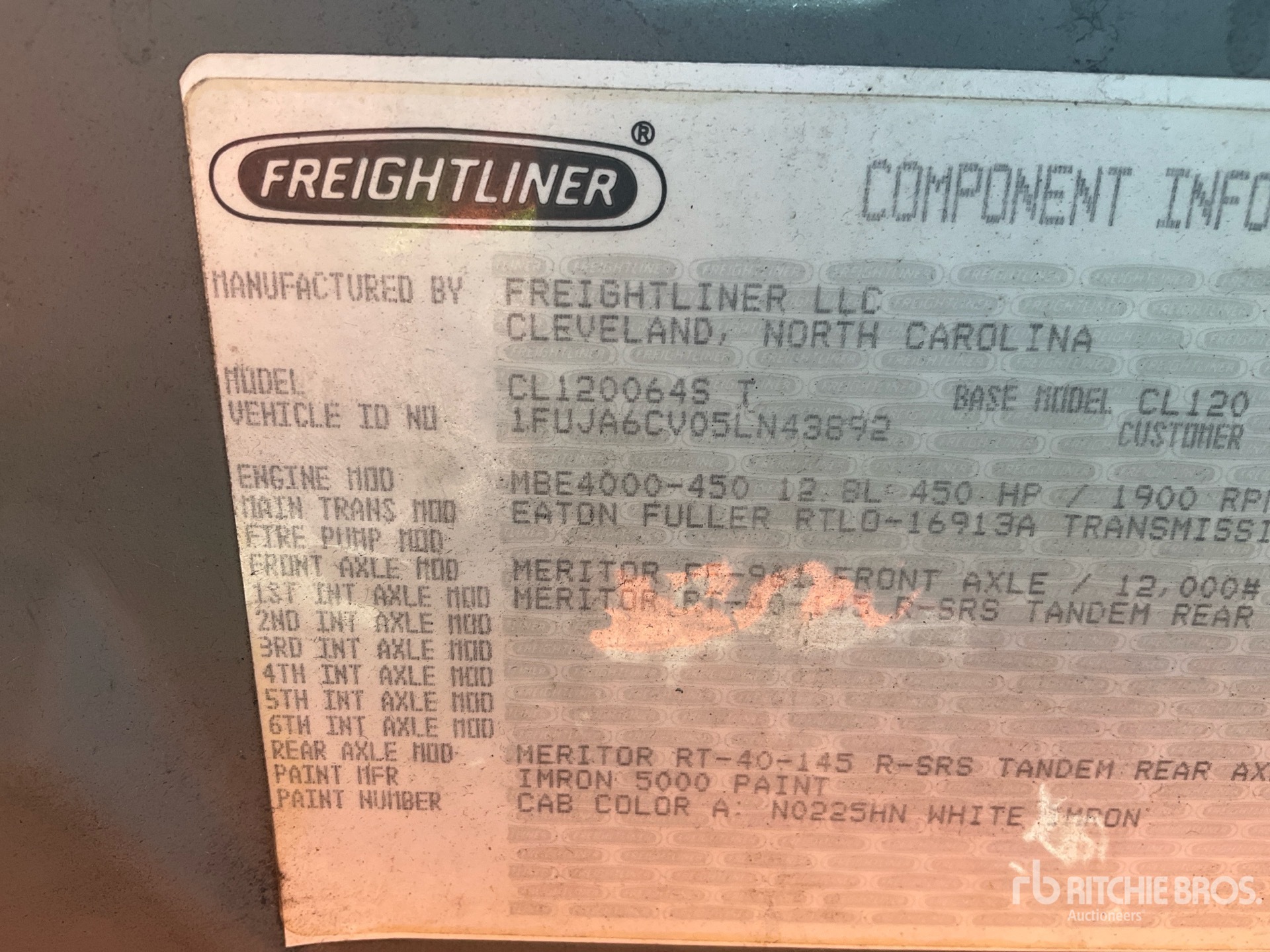 2005 Freightliner Columbia 120