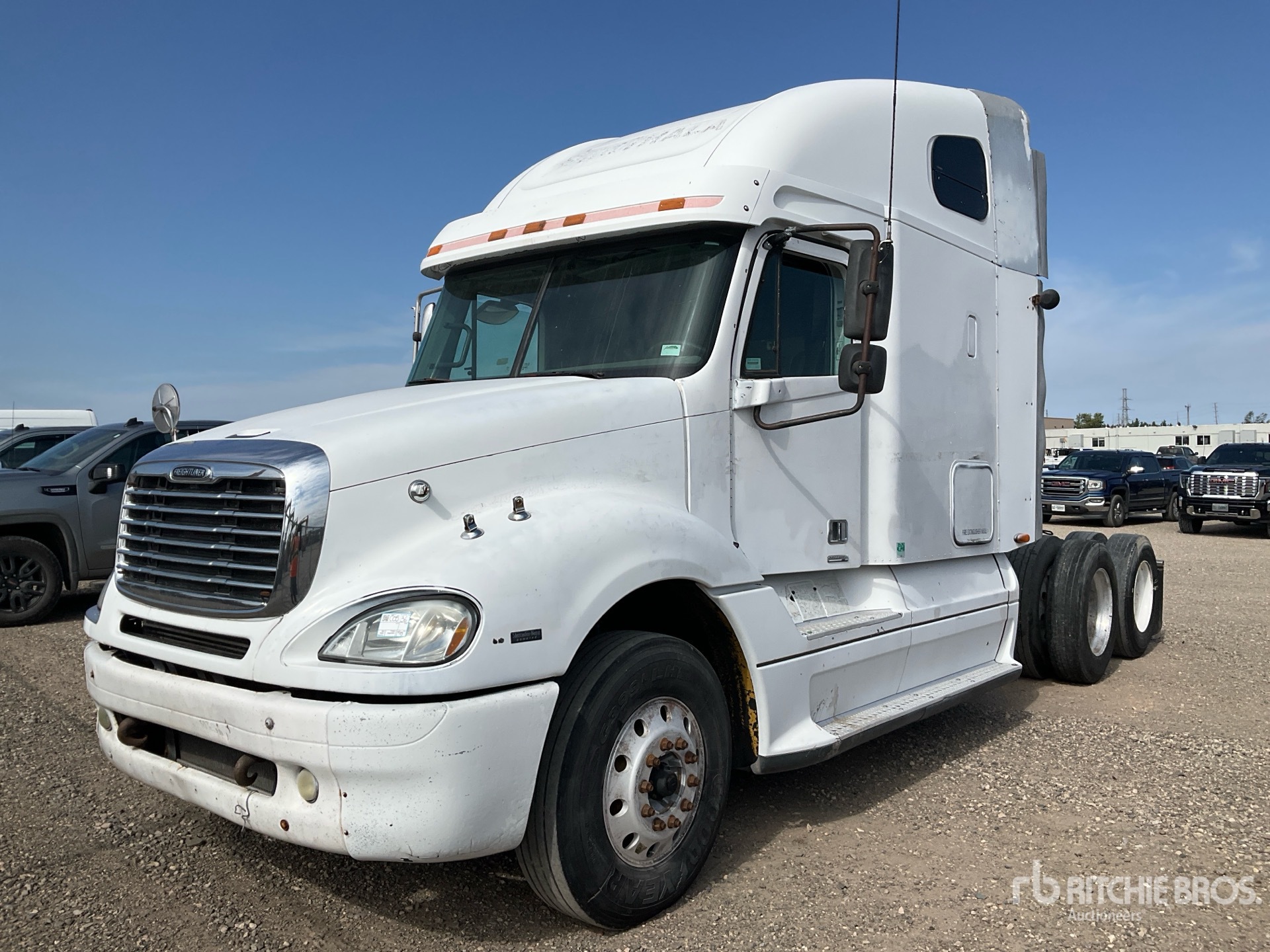 2005 Freightliner Columbia 120