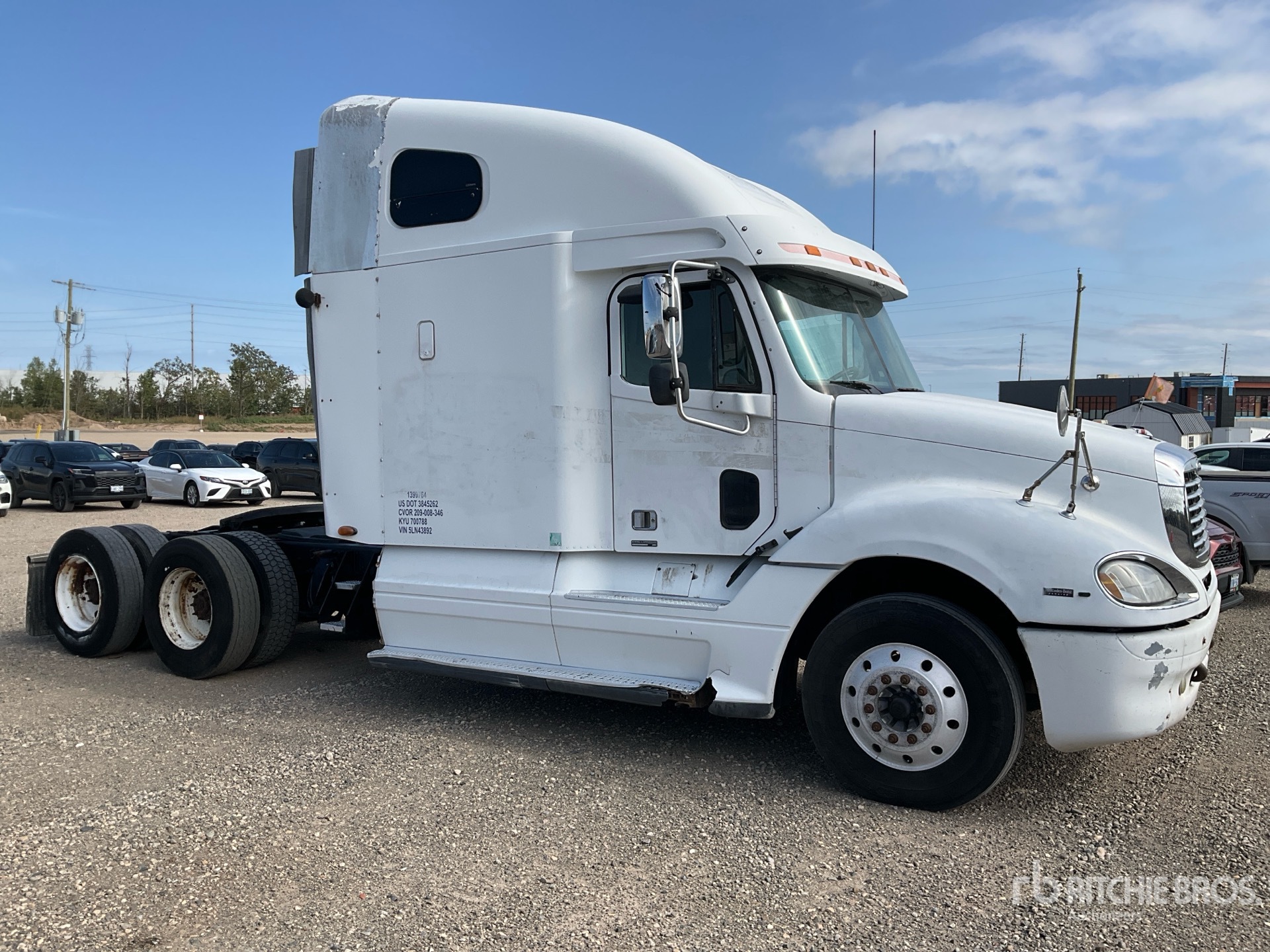 2005 Freightliner Columbia 120