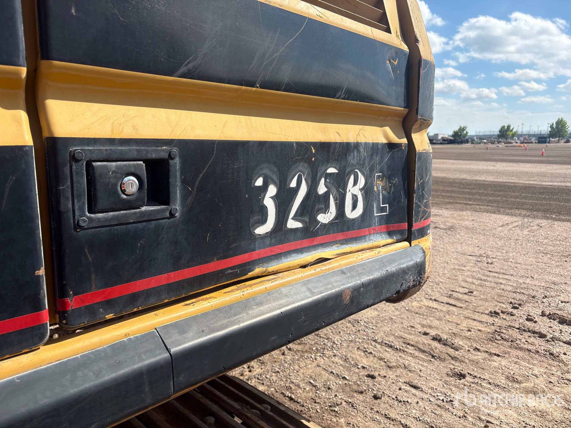 1996 Caterpillar 325B L