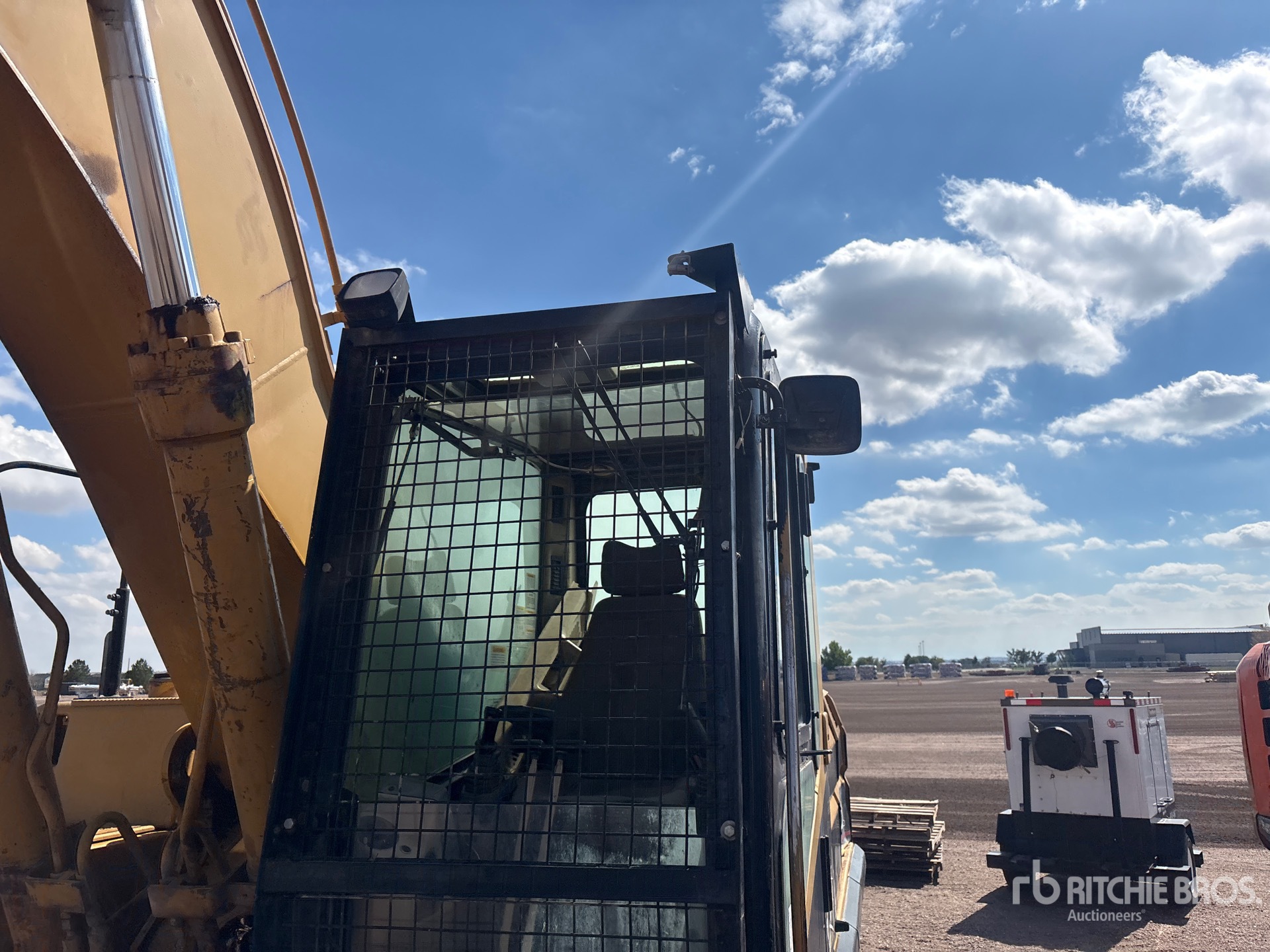 1996 Caterpillar 325B L