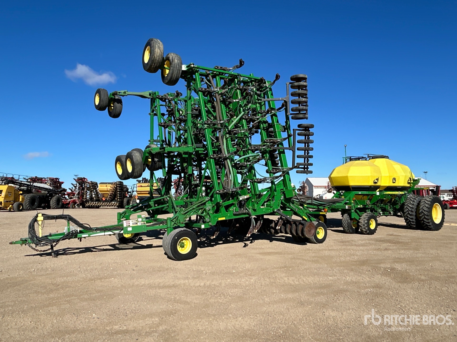 Photo of John Deere 1830