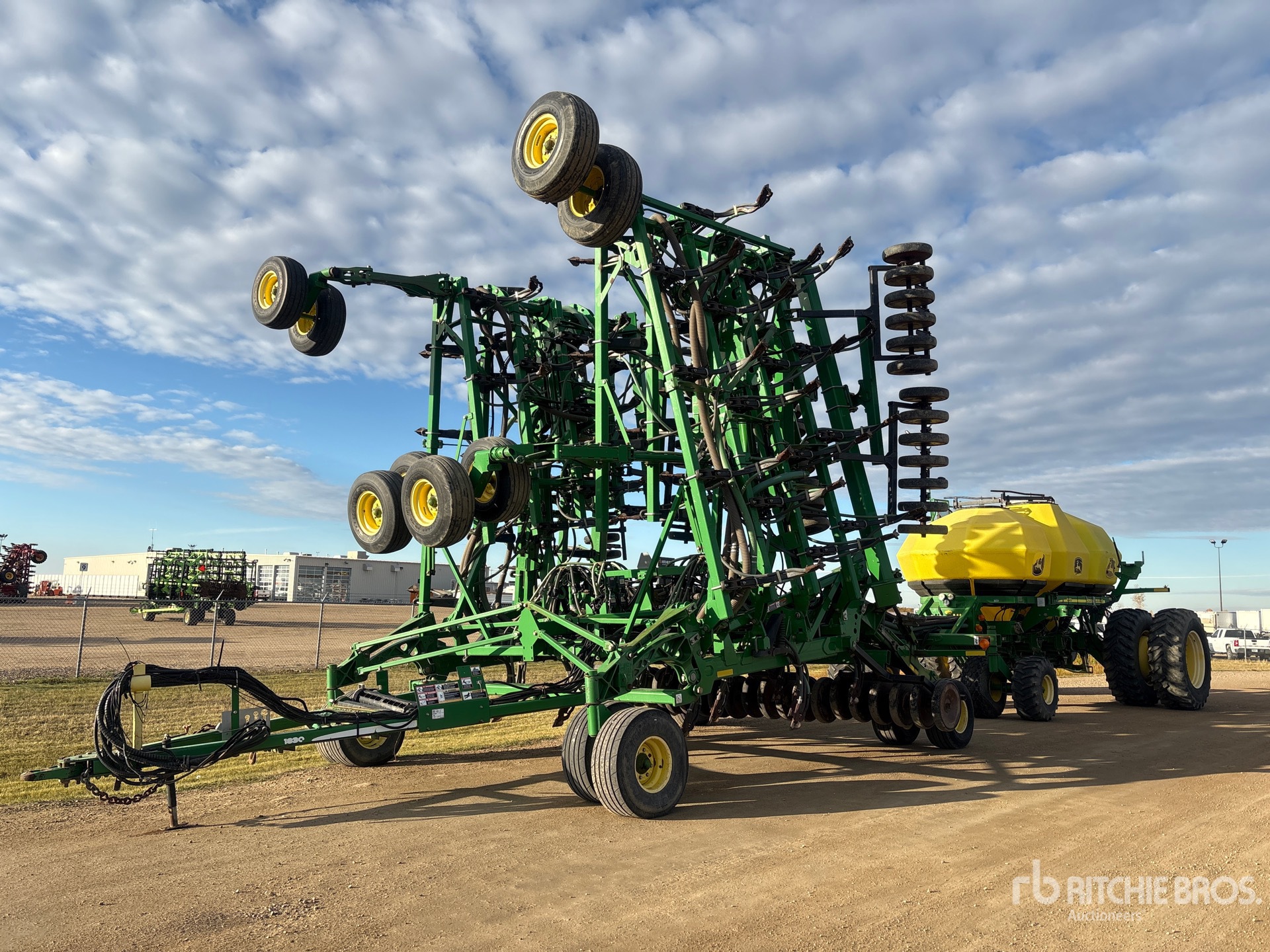 Photo of John Deere 1830