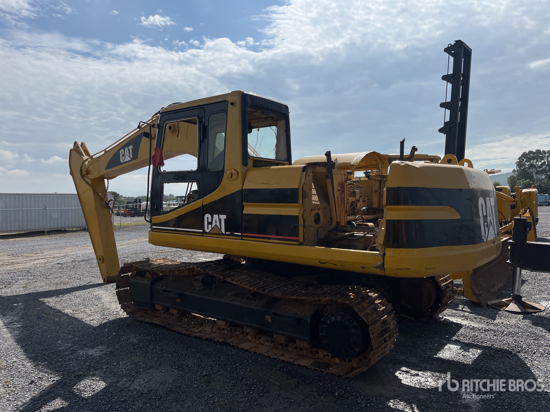 1999 Caterpillar 320B