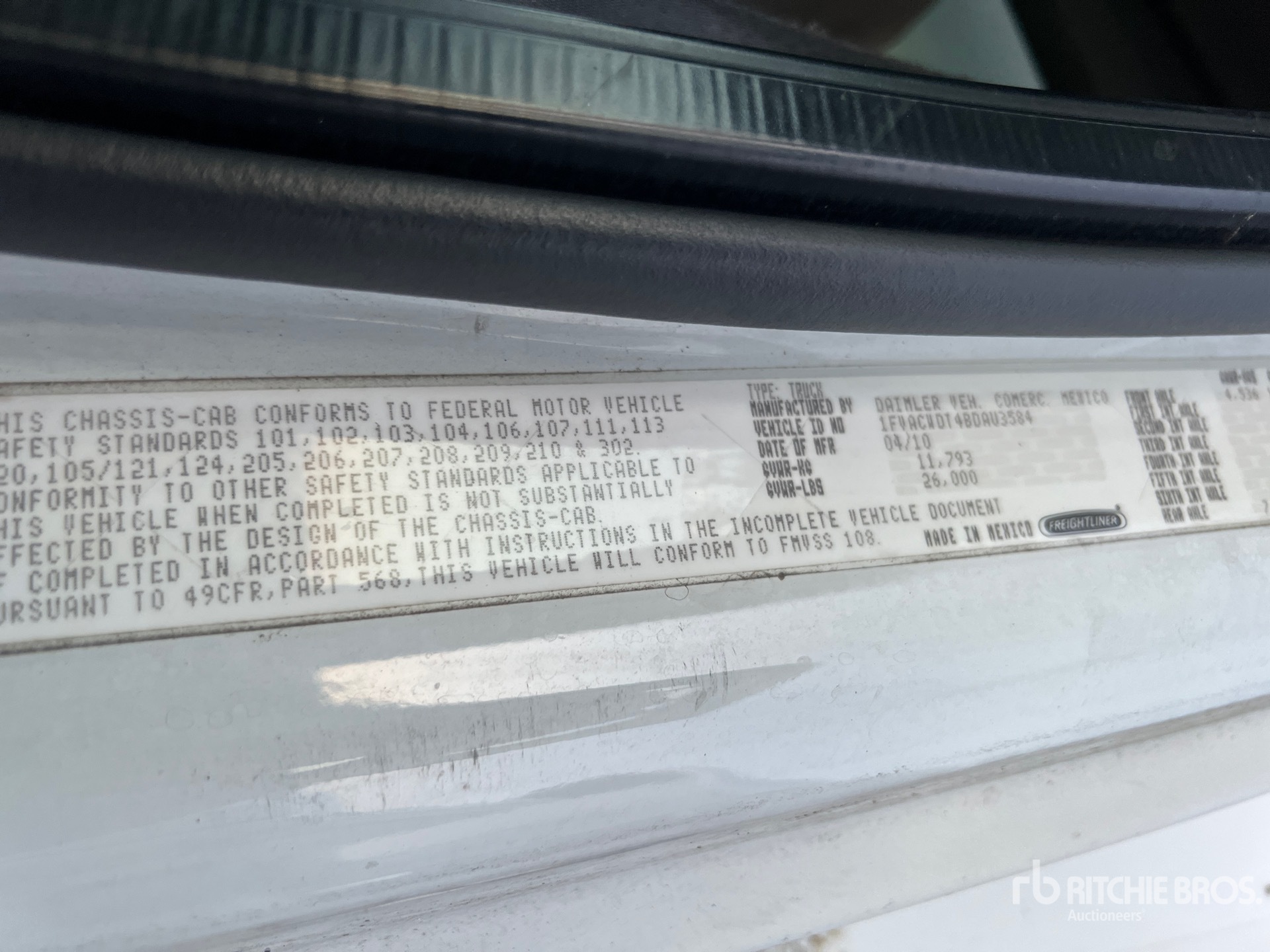 2011 Freightliner M2 106