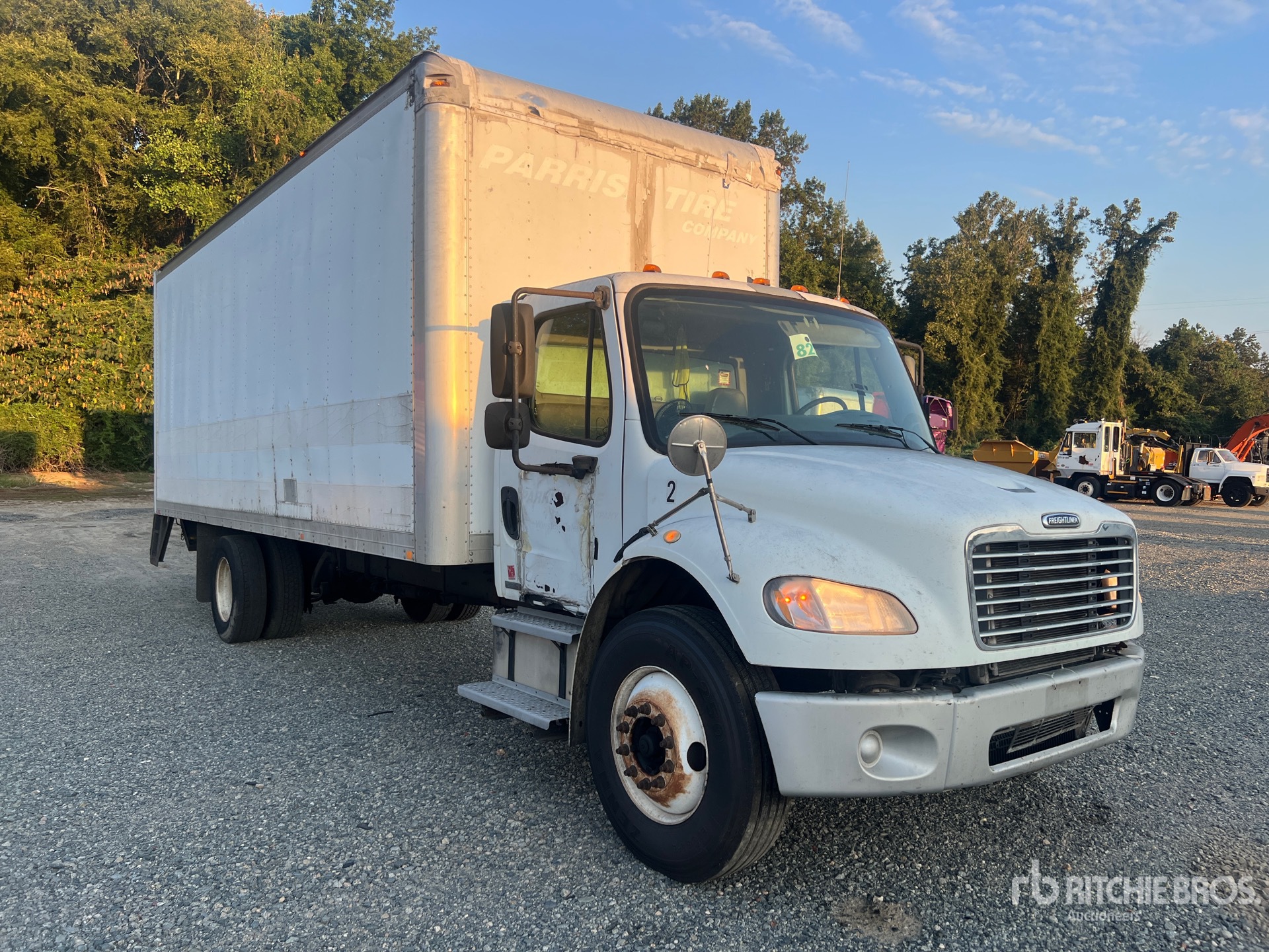 2011 Freightliner M2 106