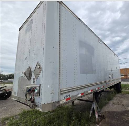 2012 Stoughton 28 ft S/A Van Trailer
