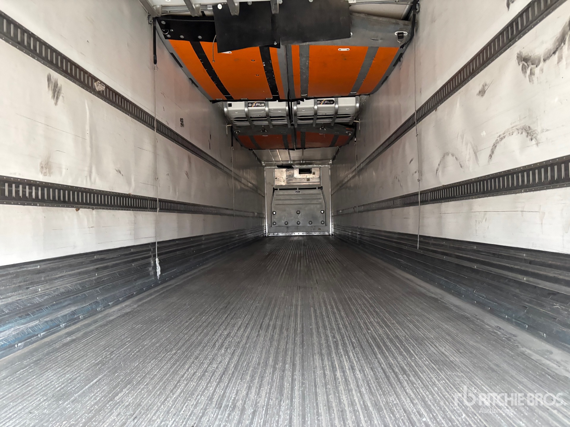 2016 Great Dane 53 FT X 102 IN T/A MULTI -TEMP