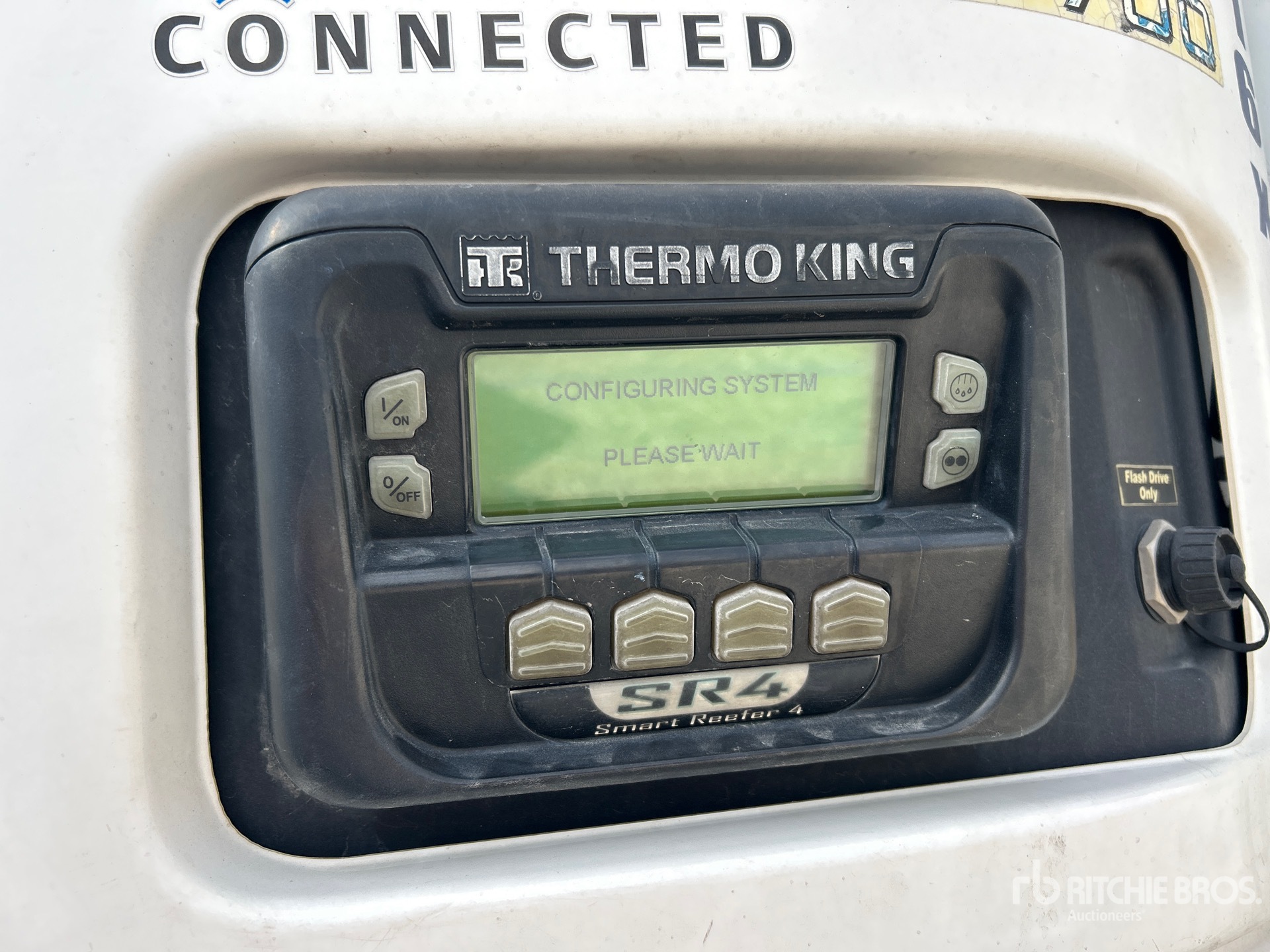 2018 Utility 3000R