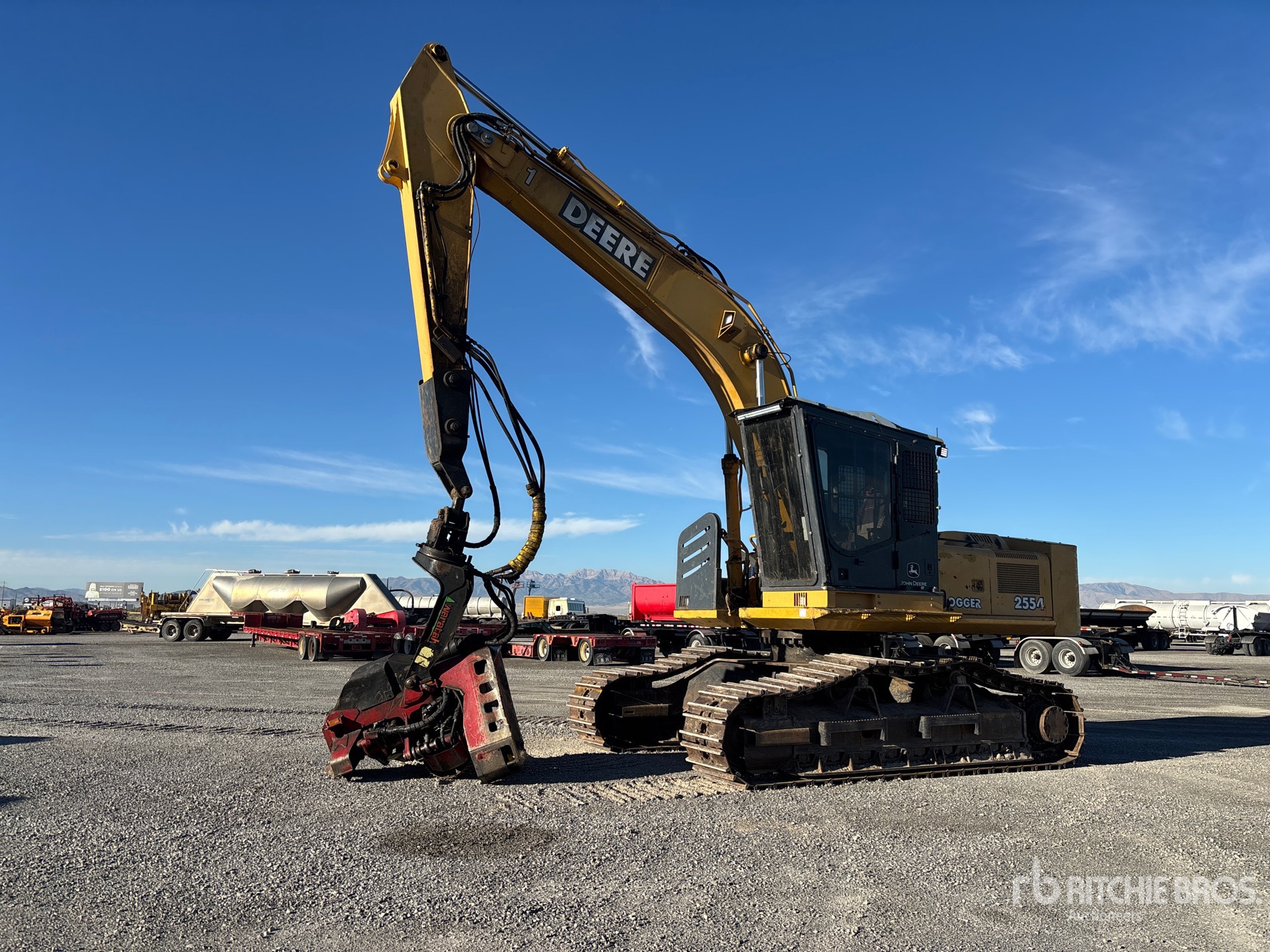 Photo of 2005 John Deere 2554