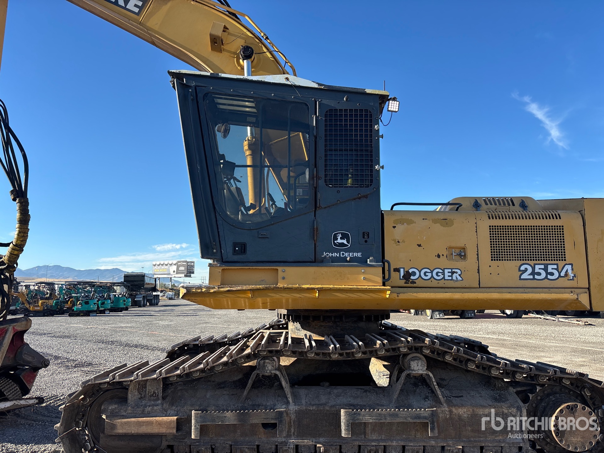 2005 John Deere 2554