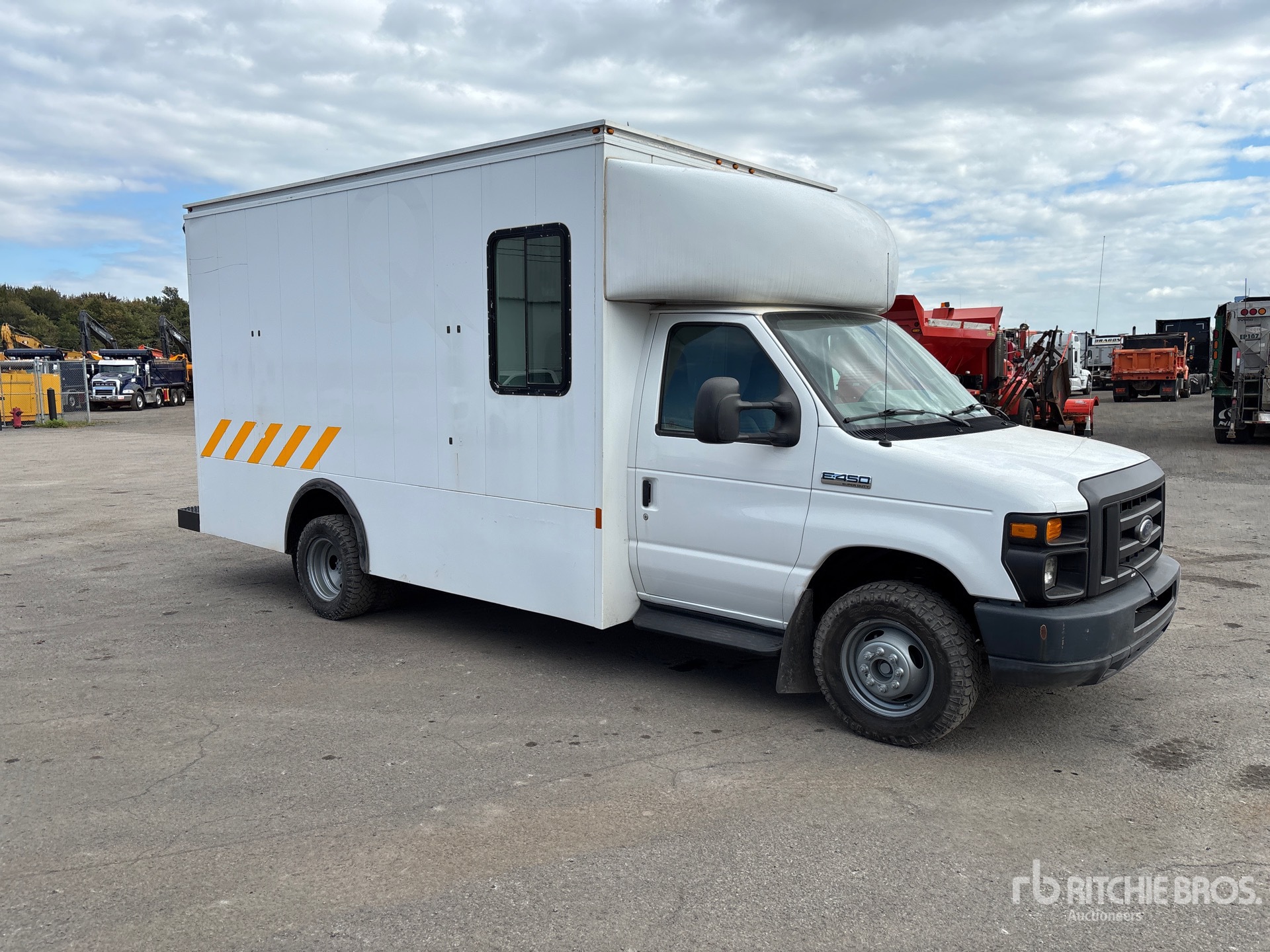 2010 Ford E-450