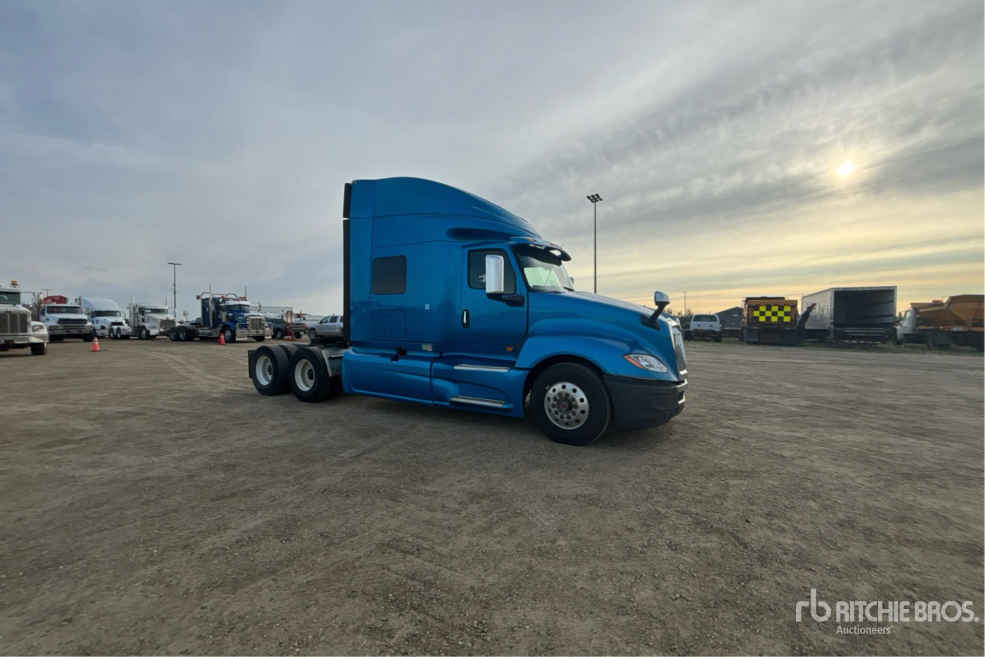 2018 International LT625