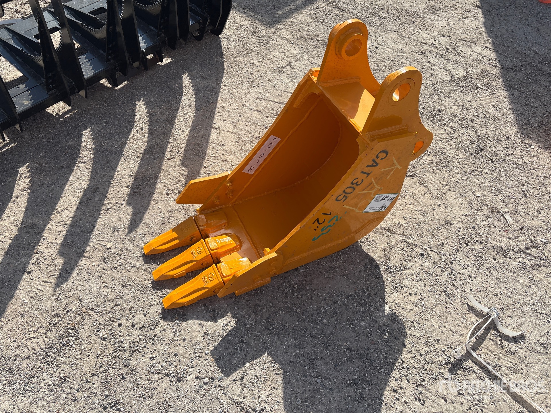 2026 GIYI 12 IN DIGGING - FITS CAT 305 (U ...