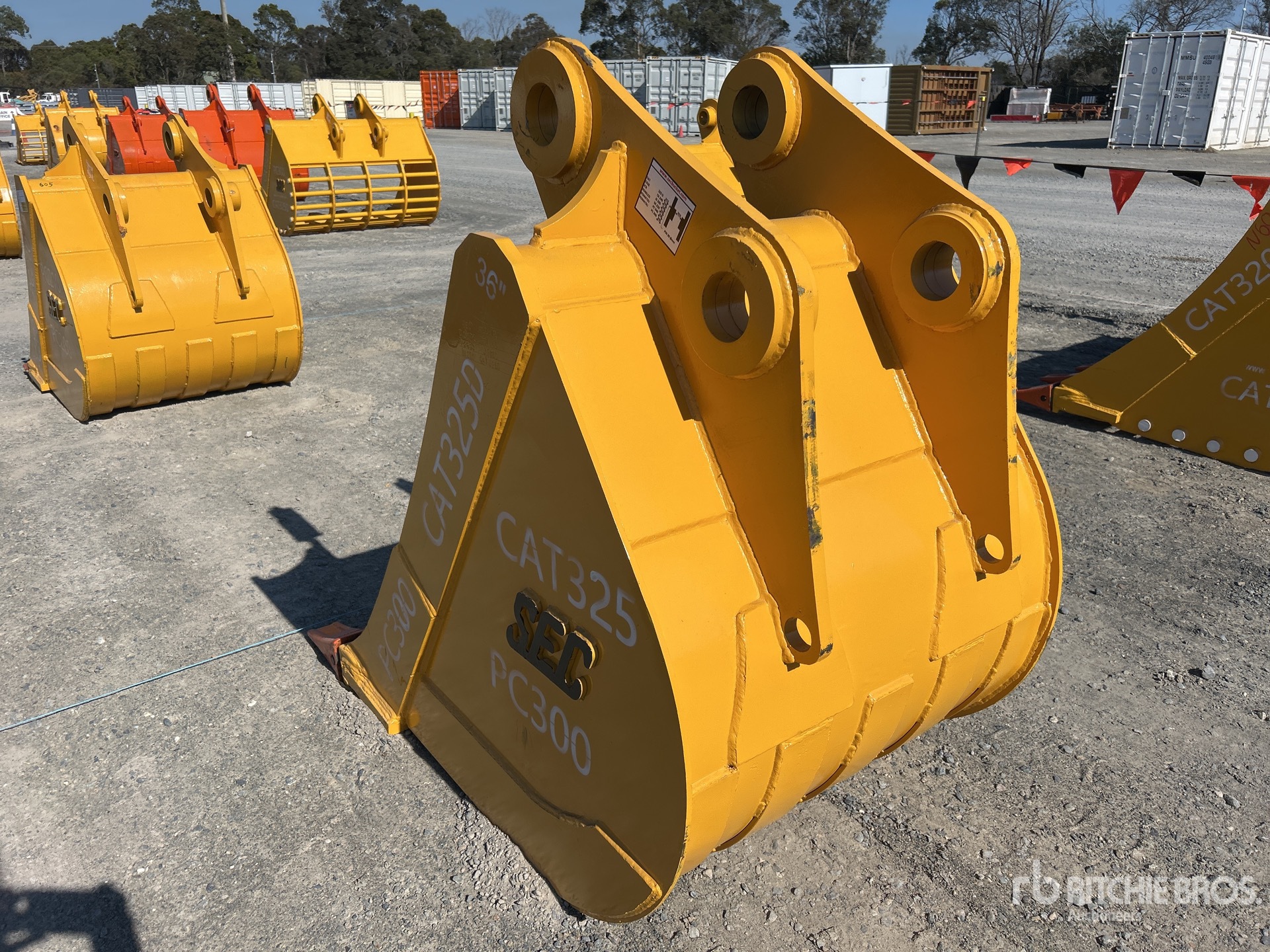 2026 SEC 36 in. to fit Cat 325D digging (Un ...