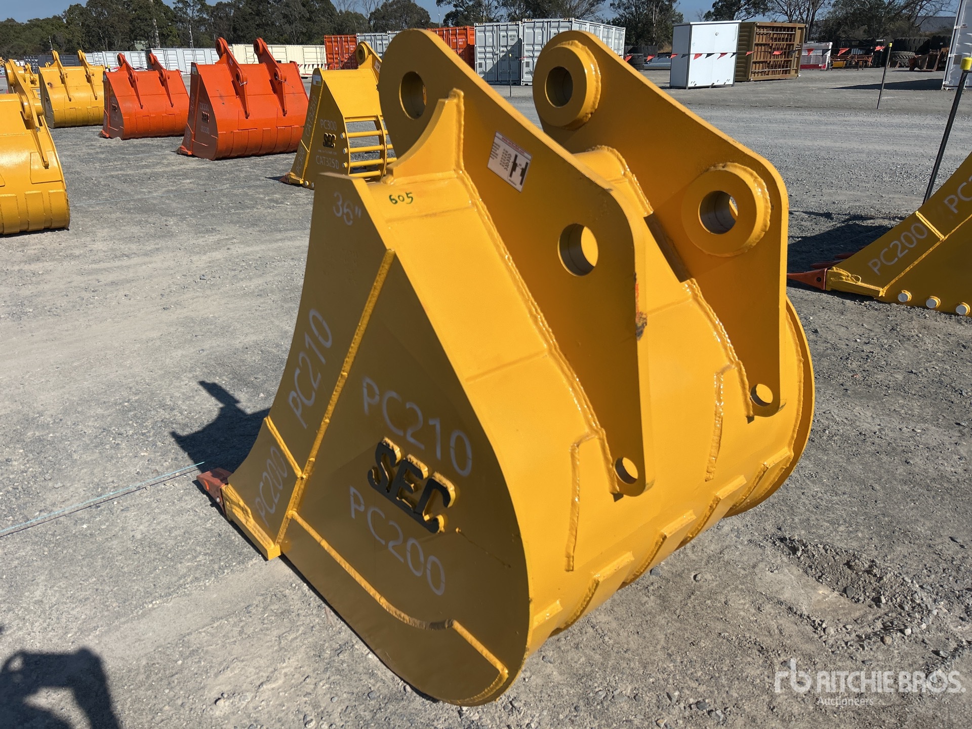 2026 SEC 36 in. to fit PC200 digging (Unused)
