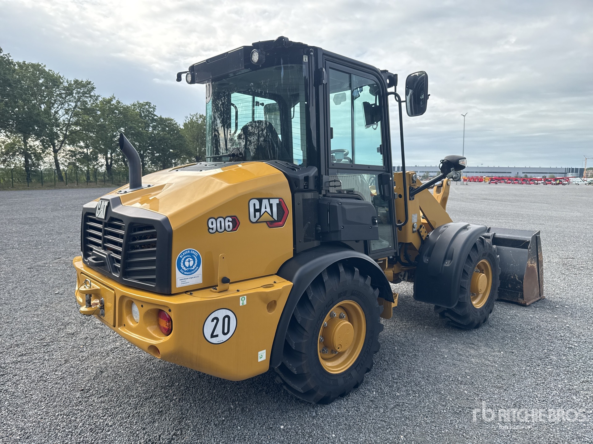 2023 Caterpillar 906