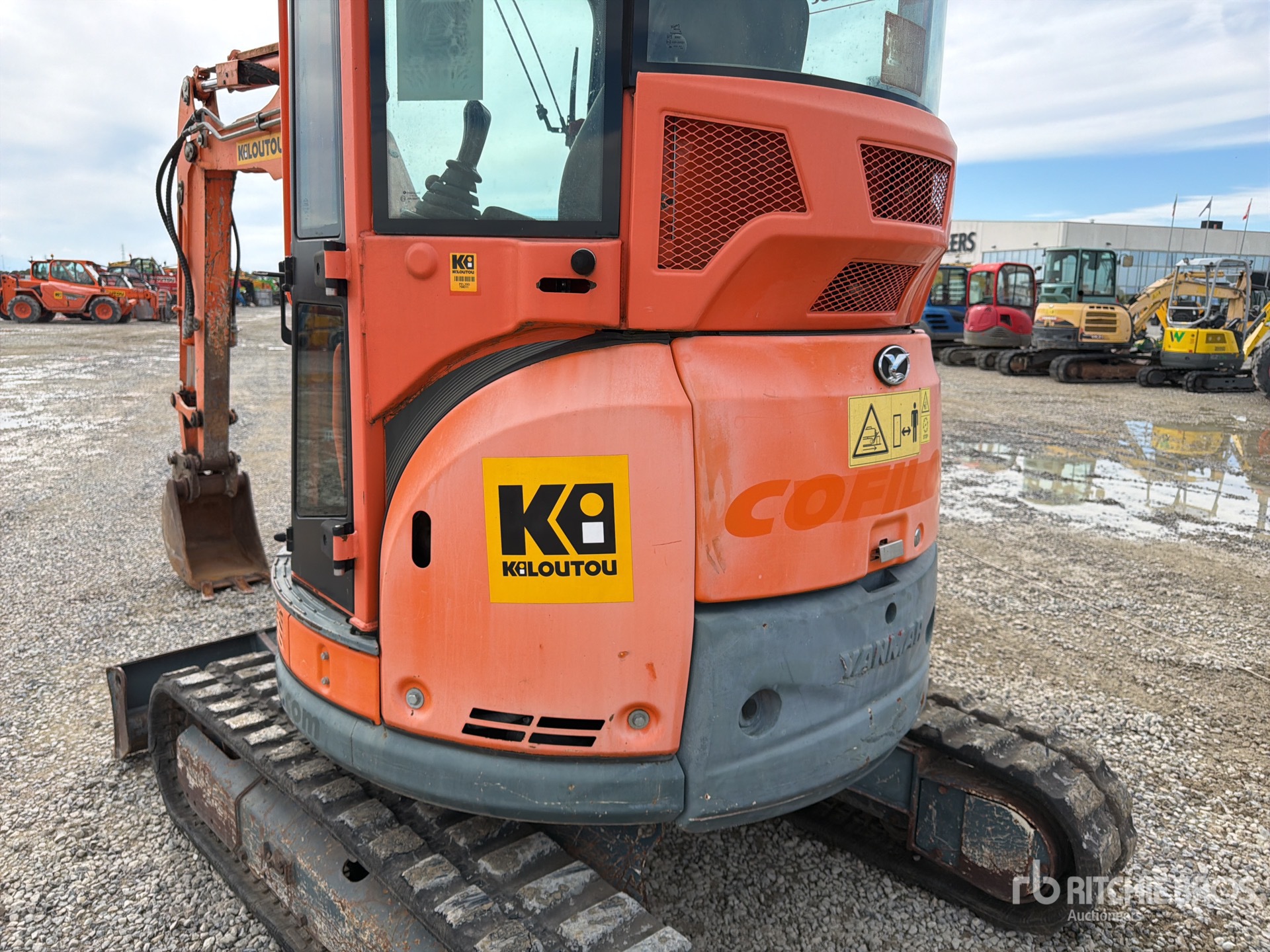 2014 Yanmar VIO33U