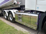 4 Underbody - Truck with