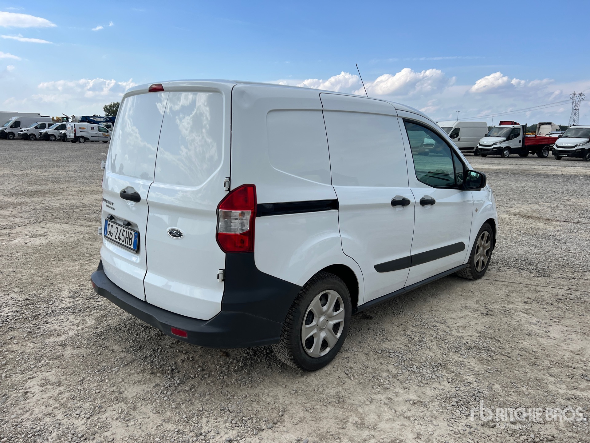 2021 Ford TRANSIT COURIER