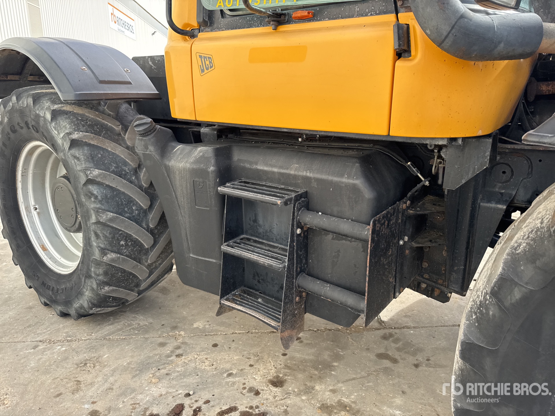 2003 JCB FASTRAC 3185