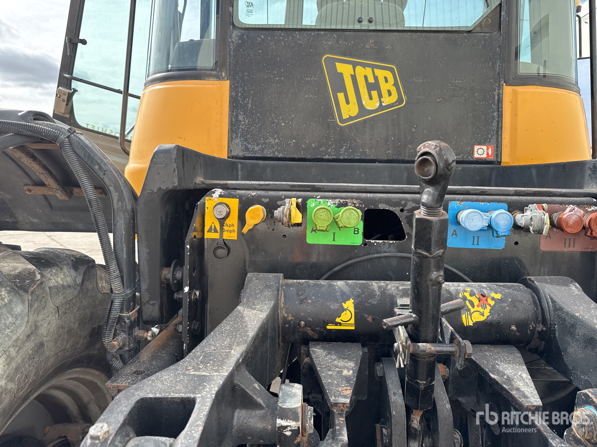 2003 JCB FASTRAC 3185