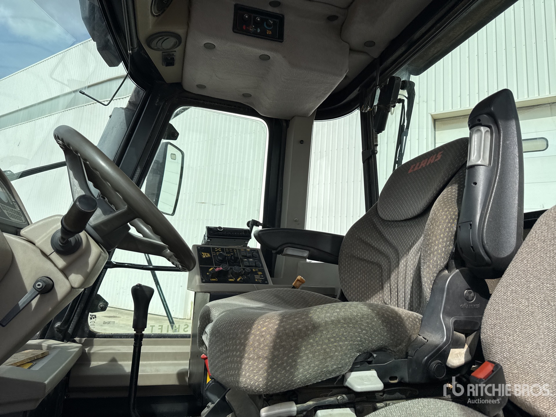 2003 JCB FASTRAC 3185