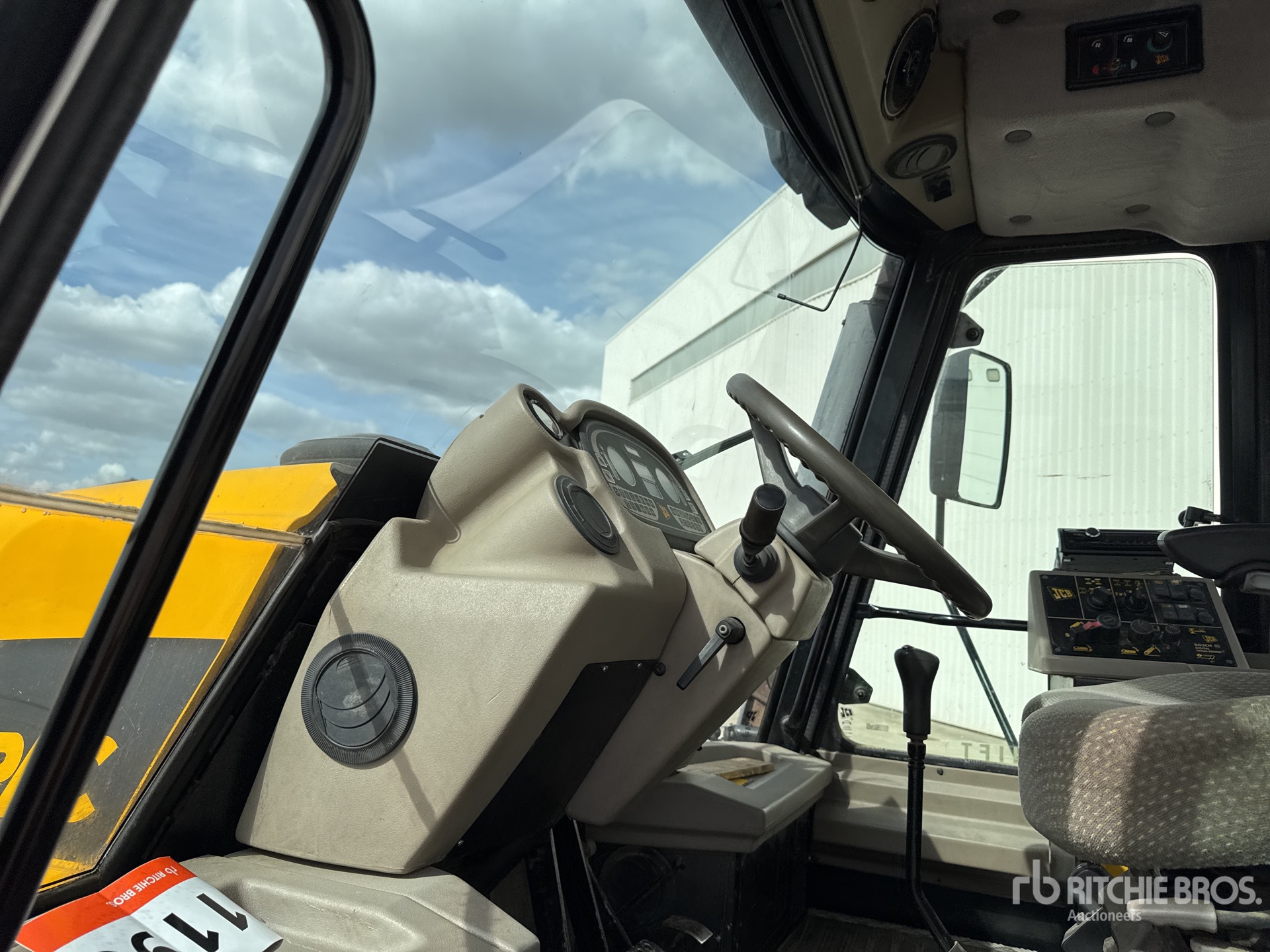 2003 JCB FASTRAC 3185