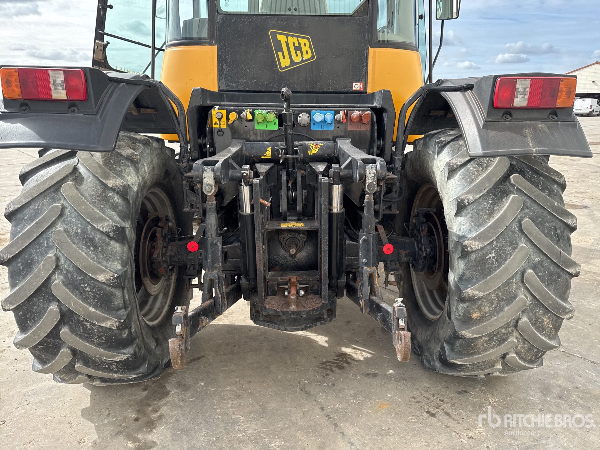 2003 JCB FASTRAC 3185