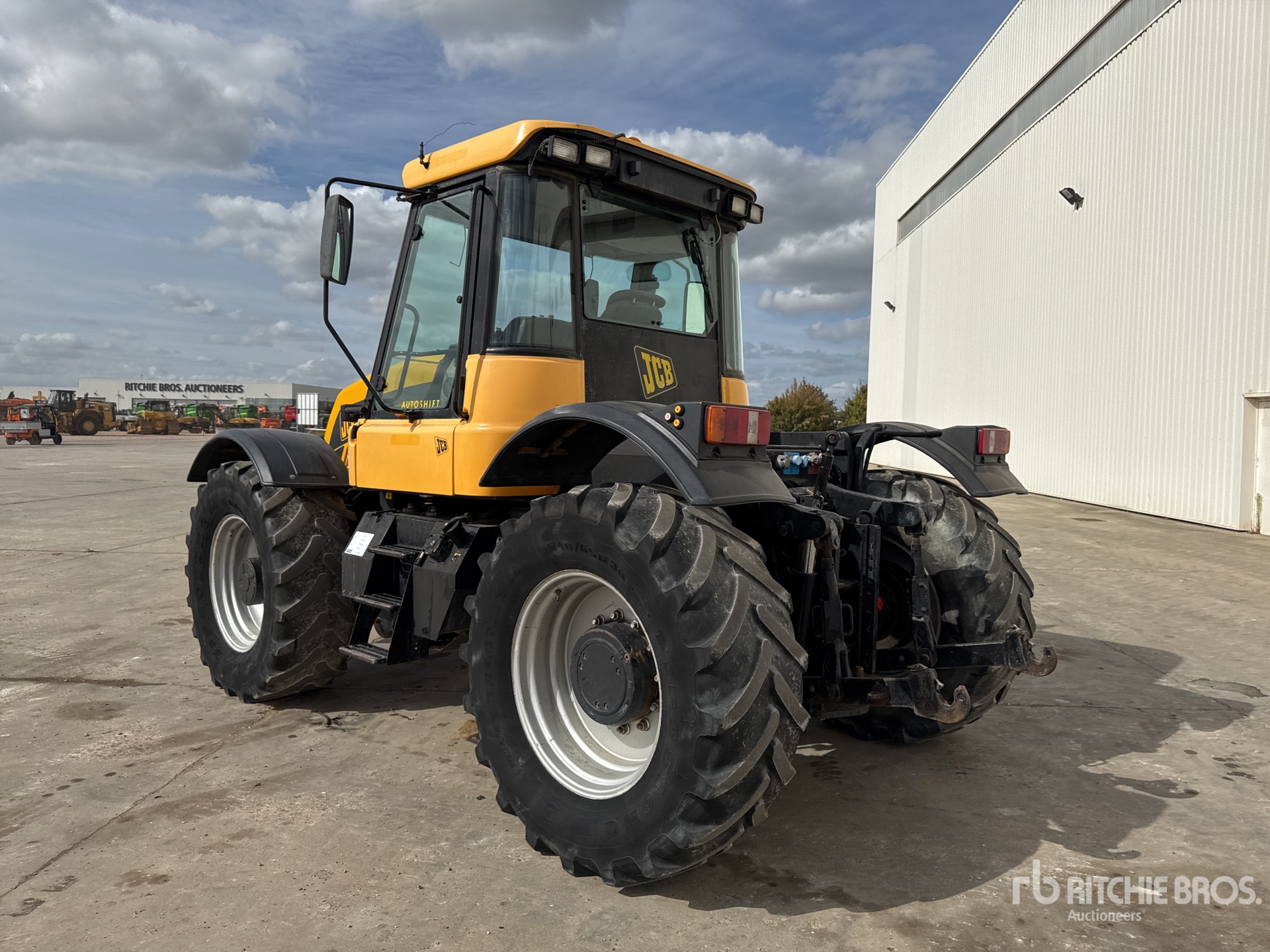 2003 JCB FASTRAC 3185