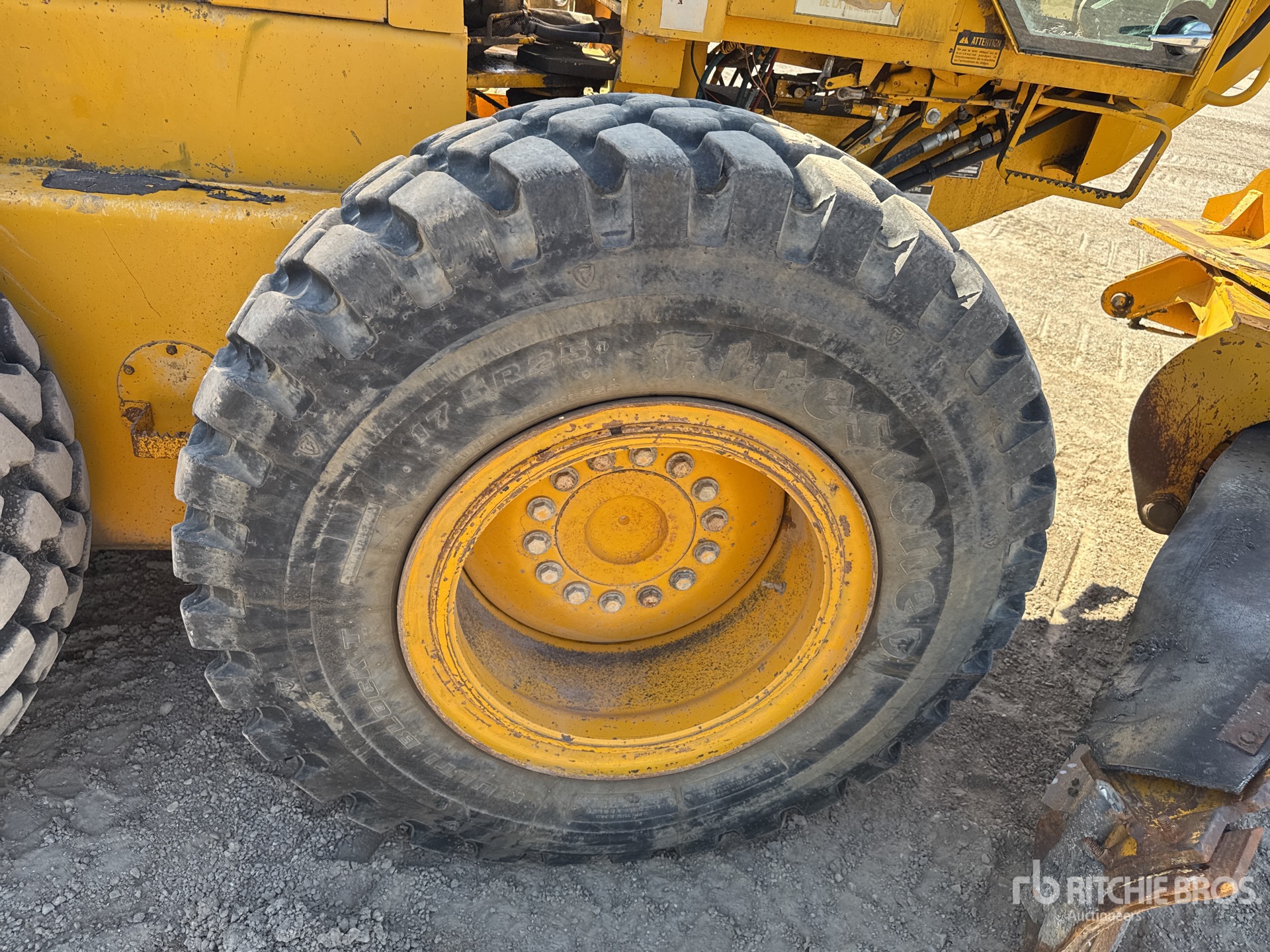1991 John Deere 770B