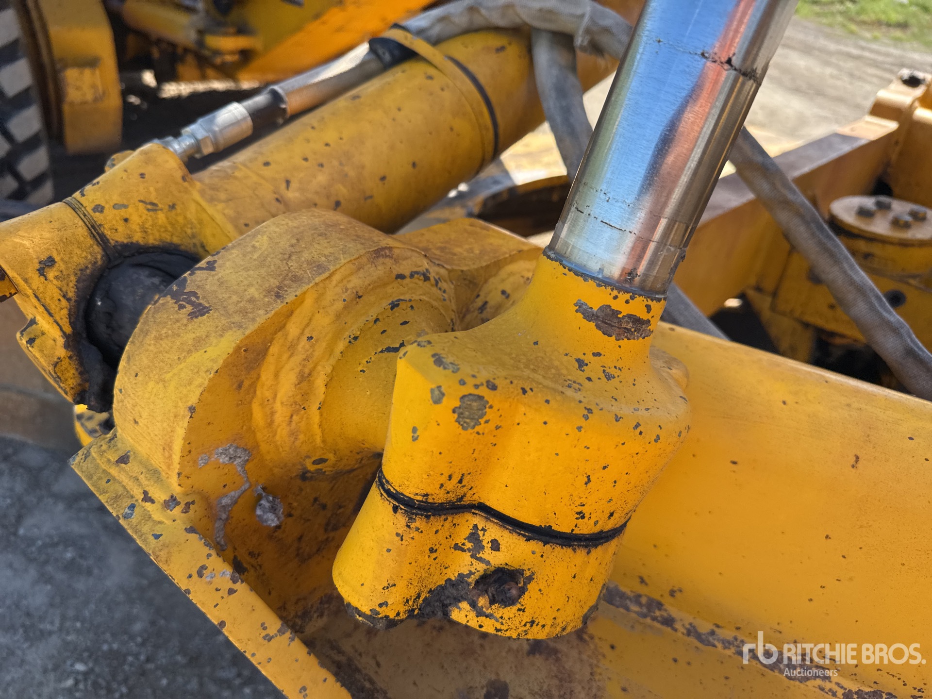 1991 John Deere 770B