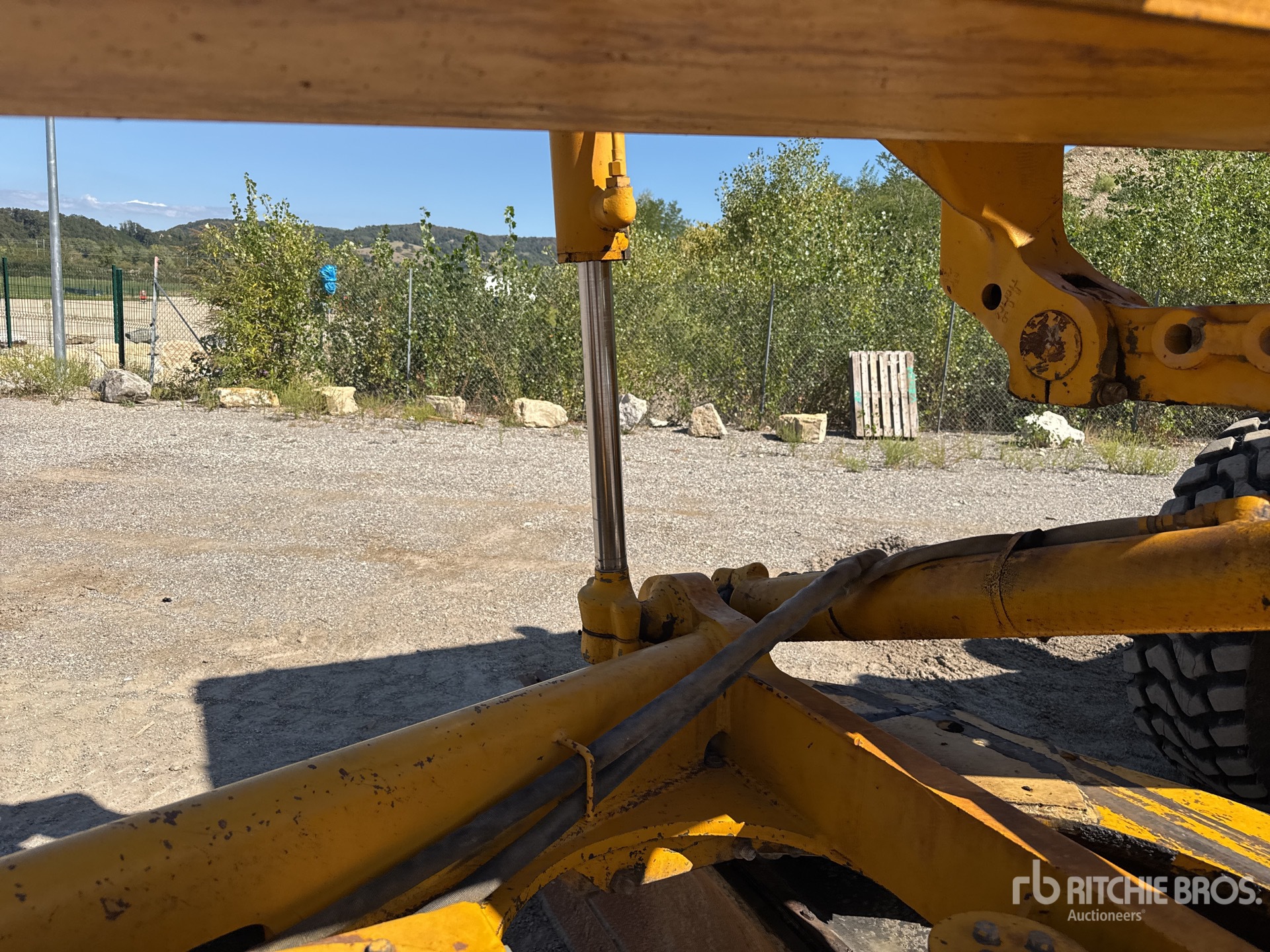 1991 John Deere 770B