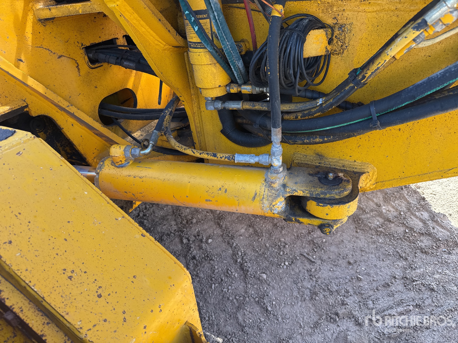 1991 John Deere 770B