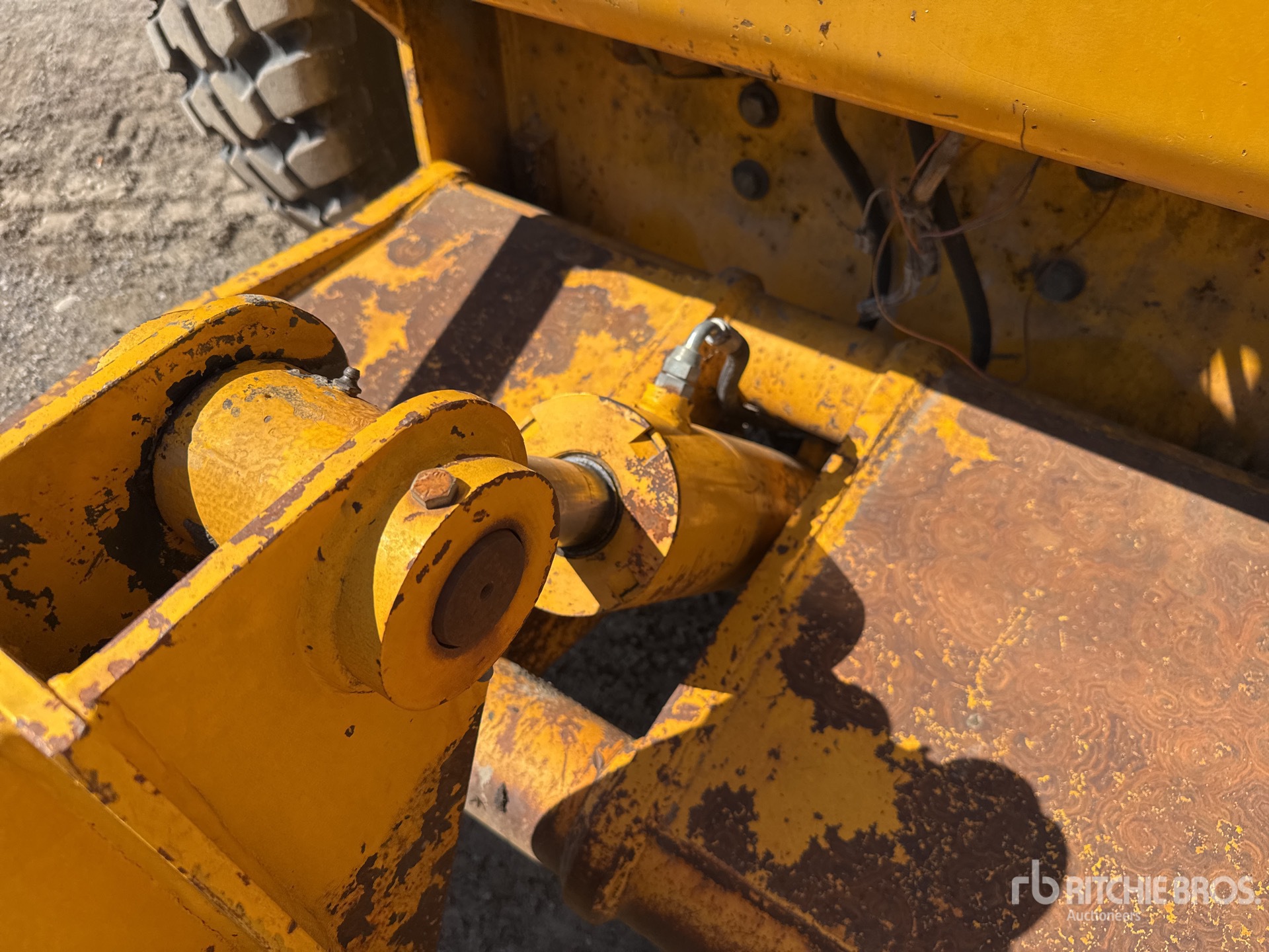 1991 John Deere 770B