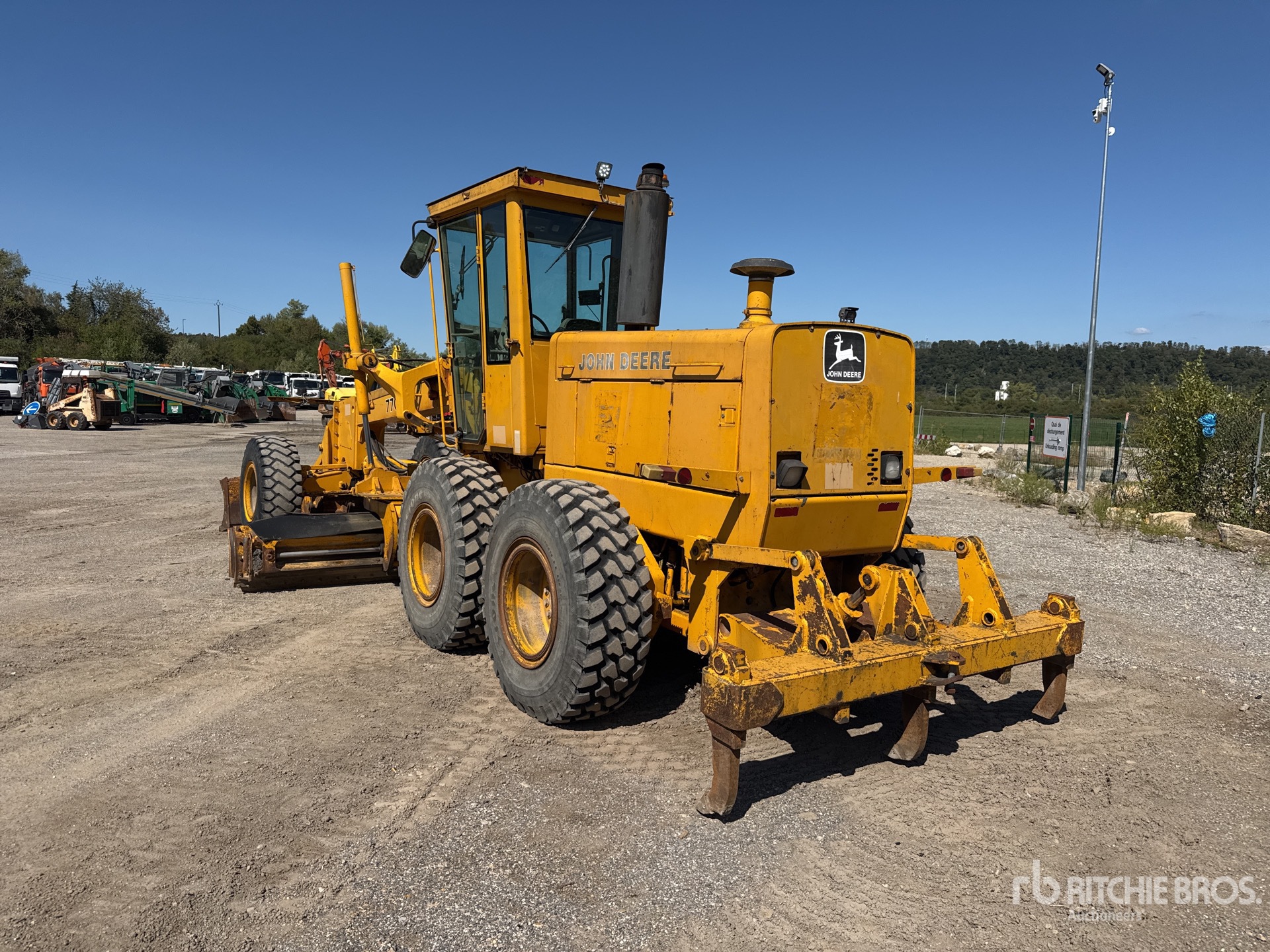1991 John Deere 770B