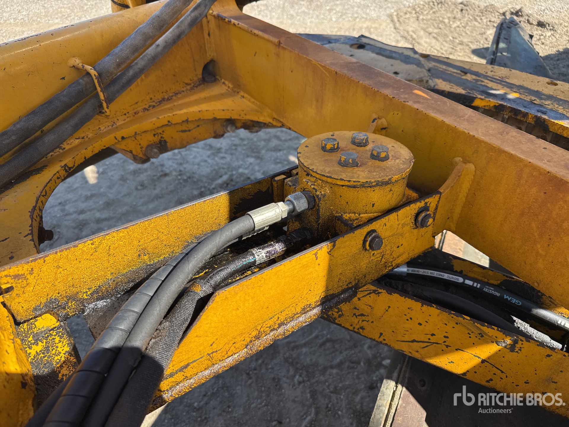 1991 John Deere 770B