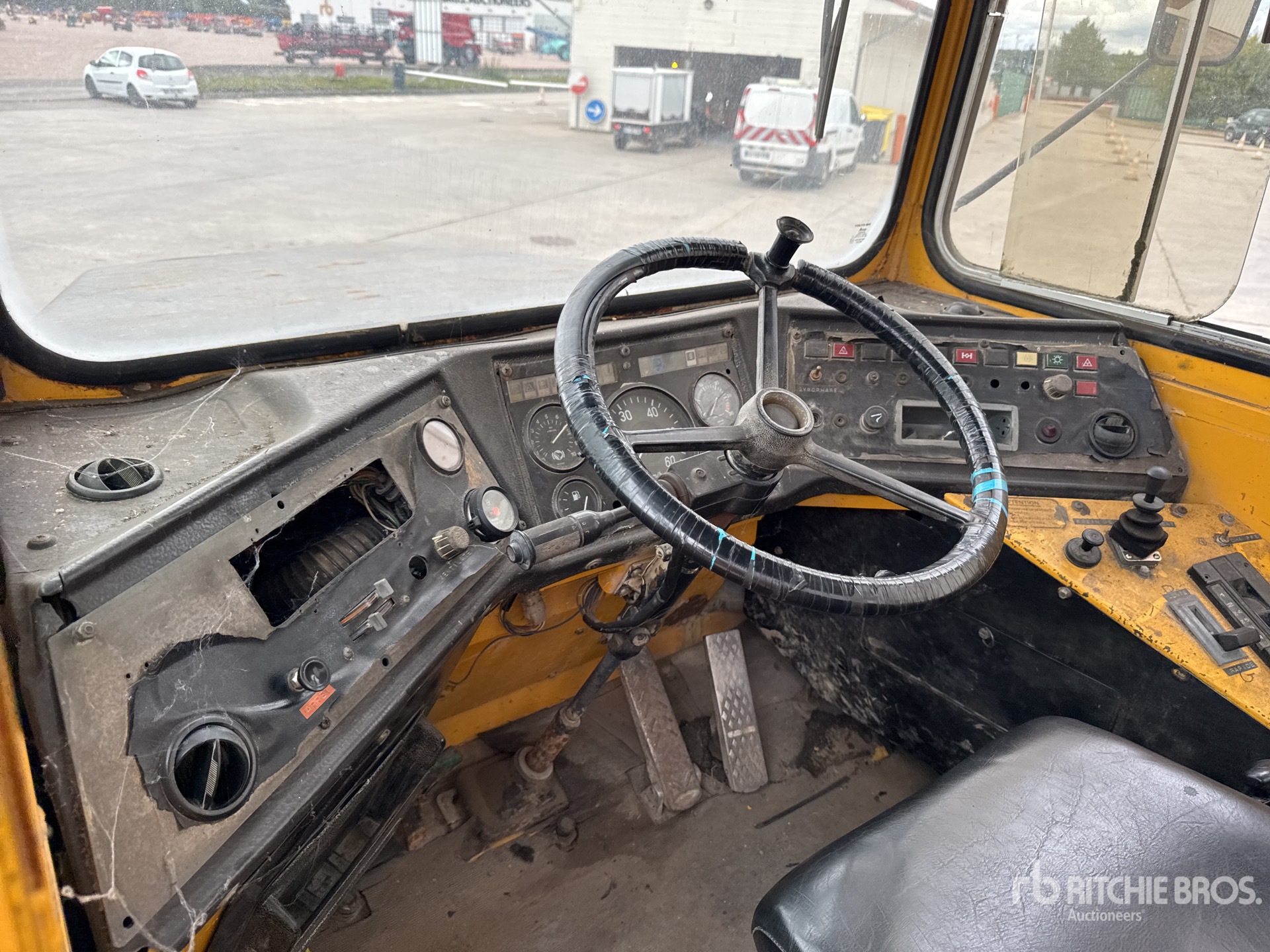 Volvo 5350