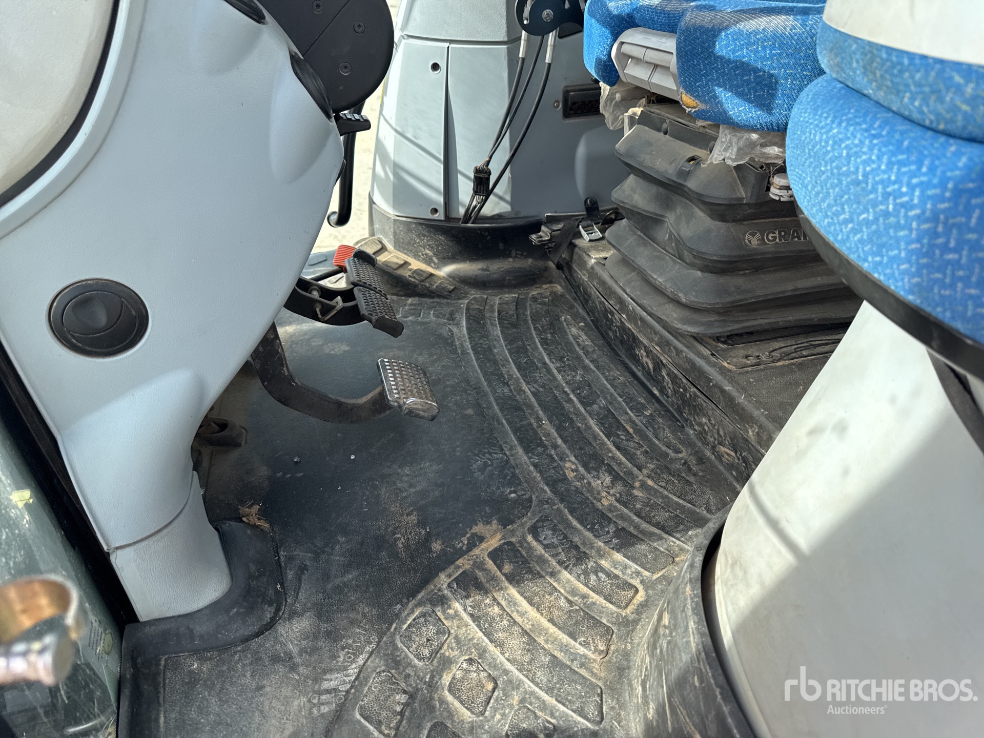 2013 New Holland T6.165