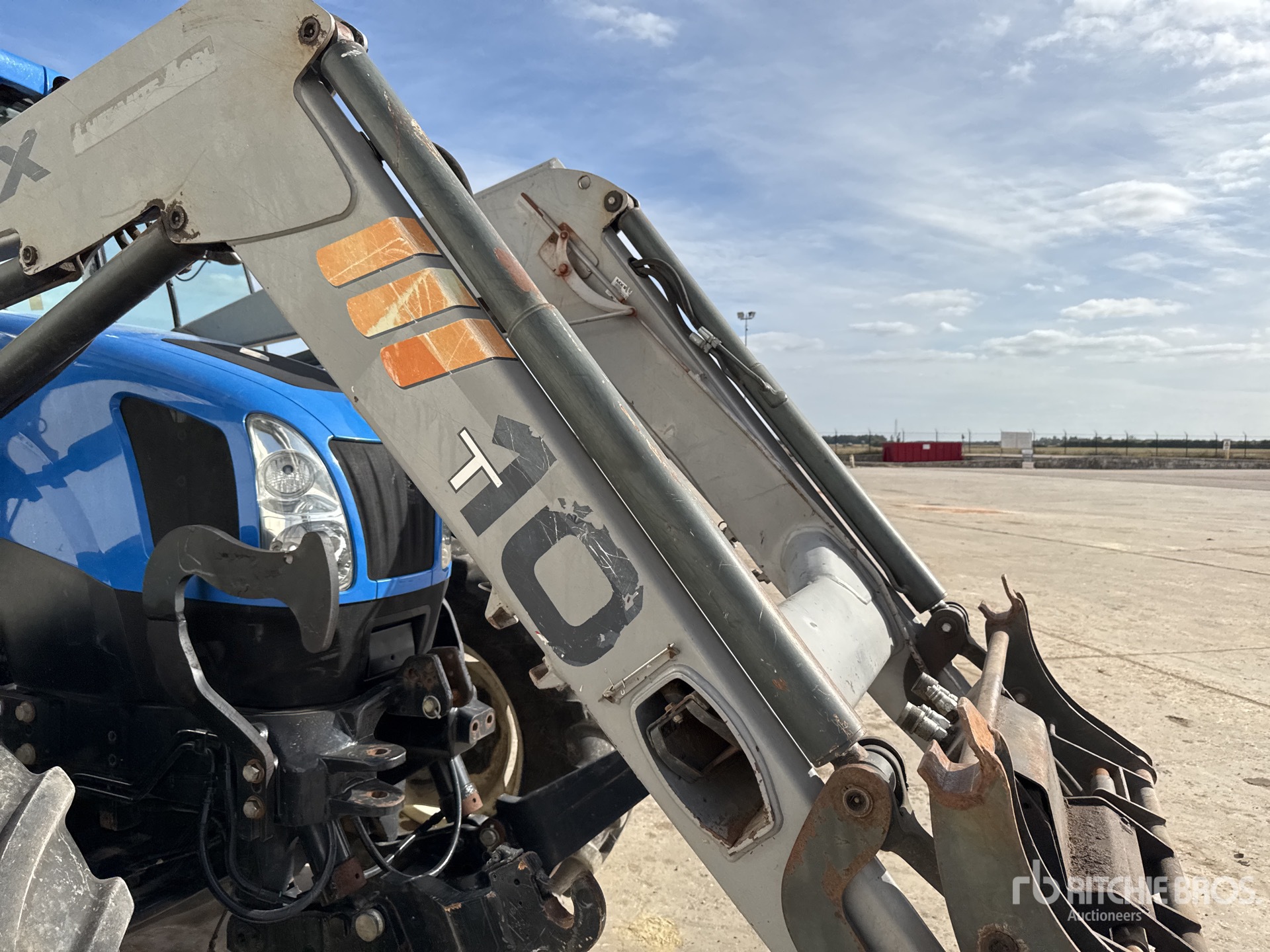 2013 New Holland T6.165
