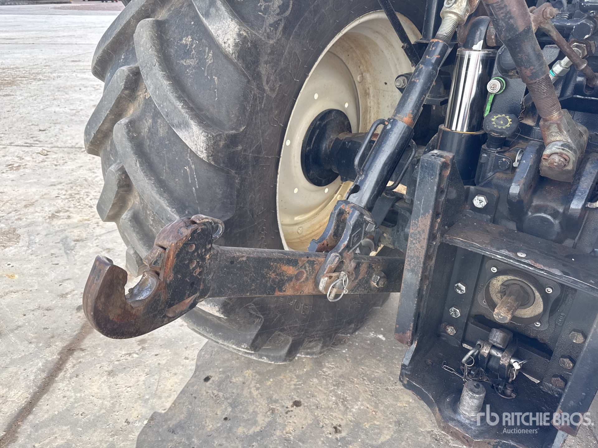 2013 New Holland T6.165