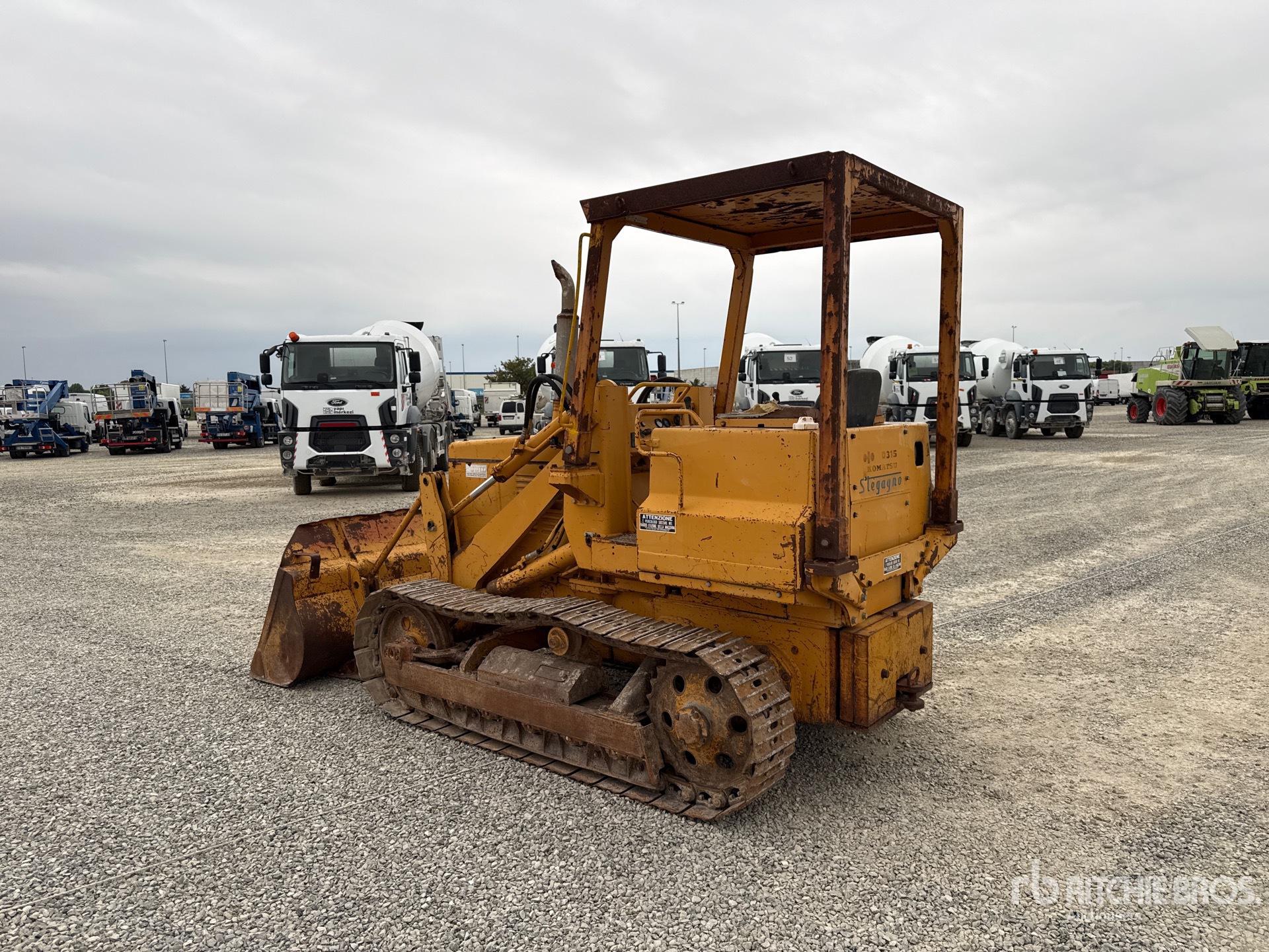 Komatsu D31S-16