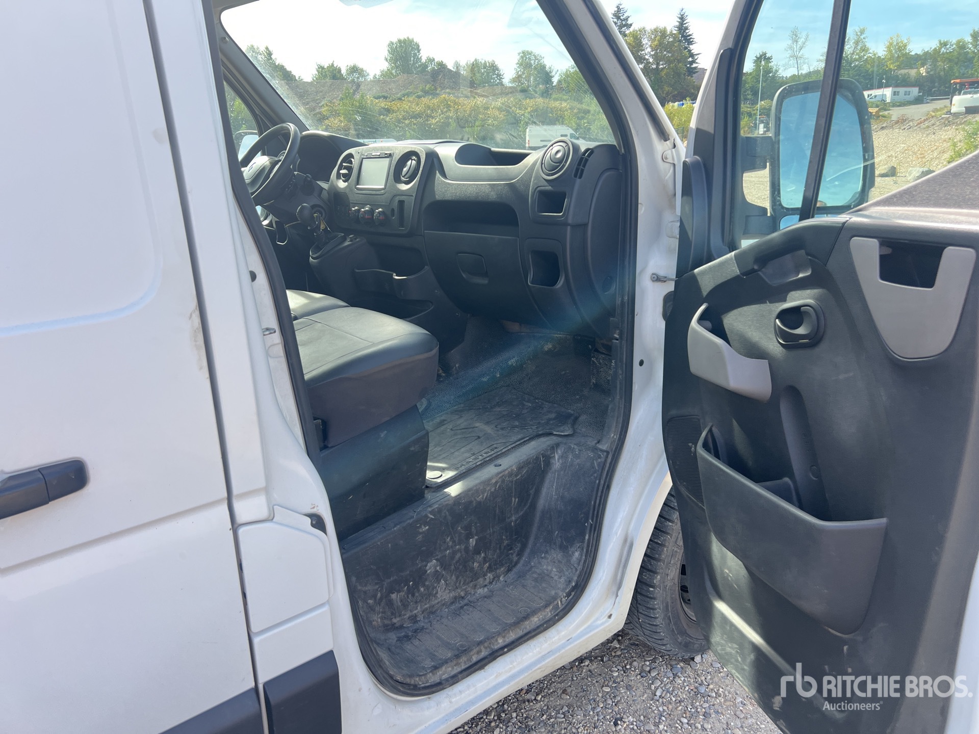 2018 Renault MASTER DCI 145