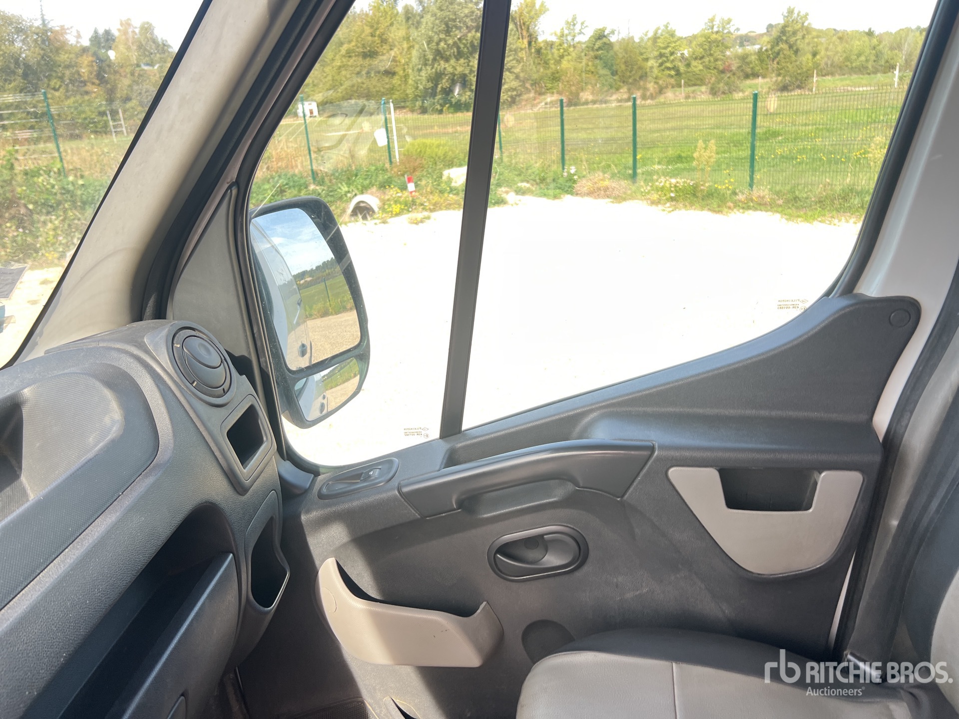 2018 Renault MASTER DCI 145